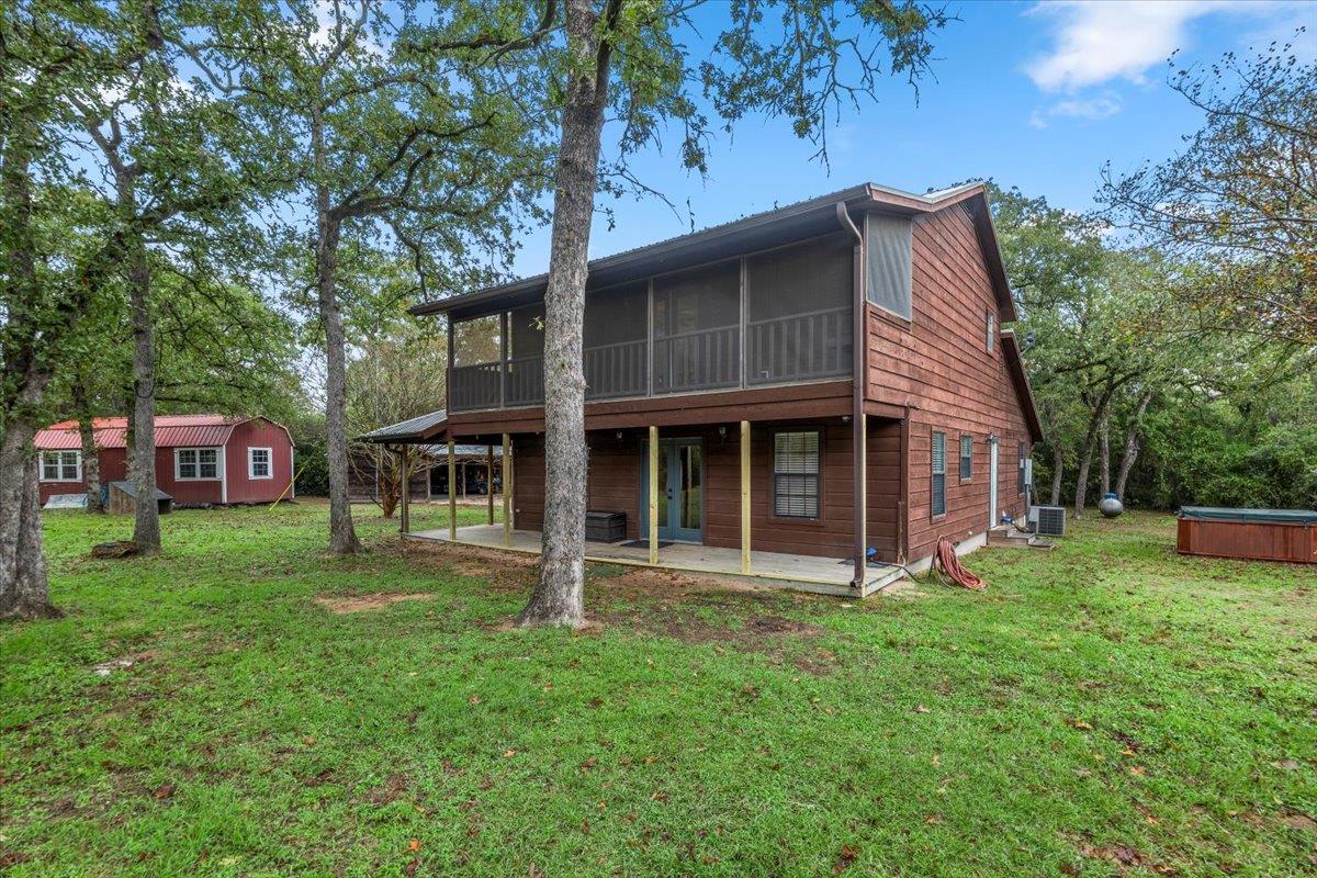 1308 Sherrill Ln, Lexington, TX 78947