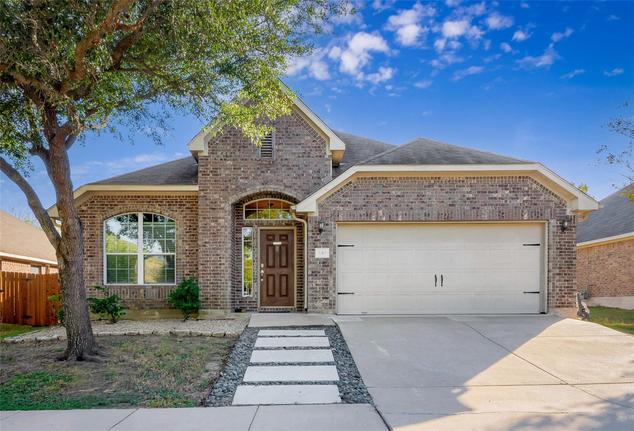 240 Blossom Valley Strm, Buda, TX 78610