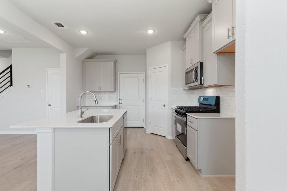 668 Backstays Loop, Kyle, TX 78640