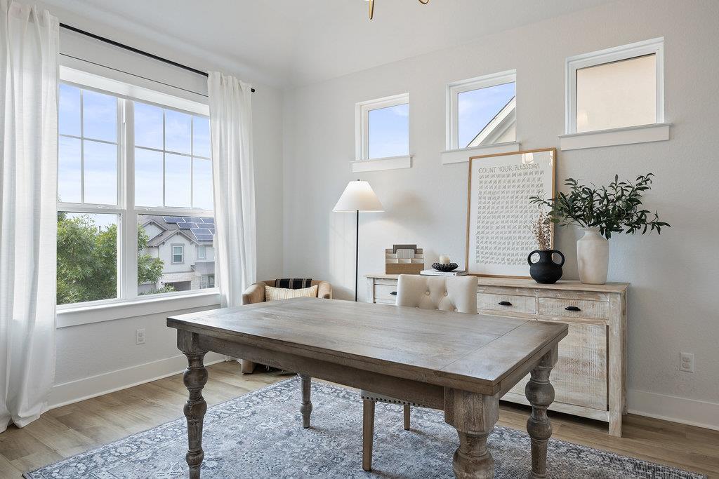 7617 Alouette Dr, Austin, TX 78738