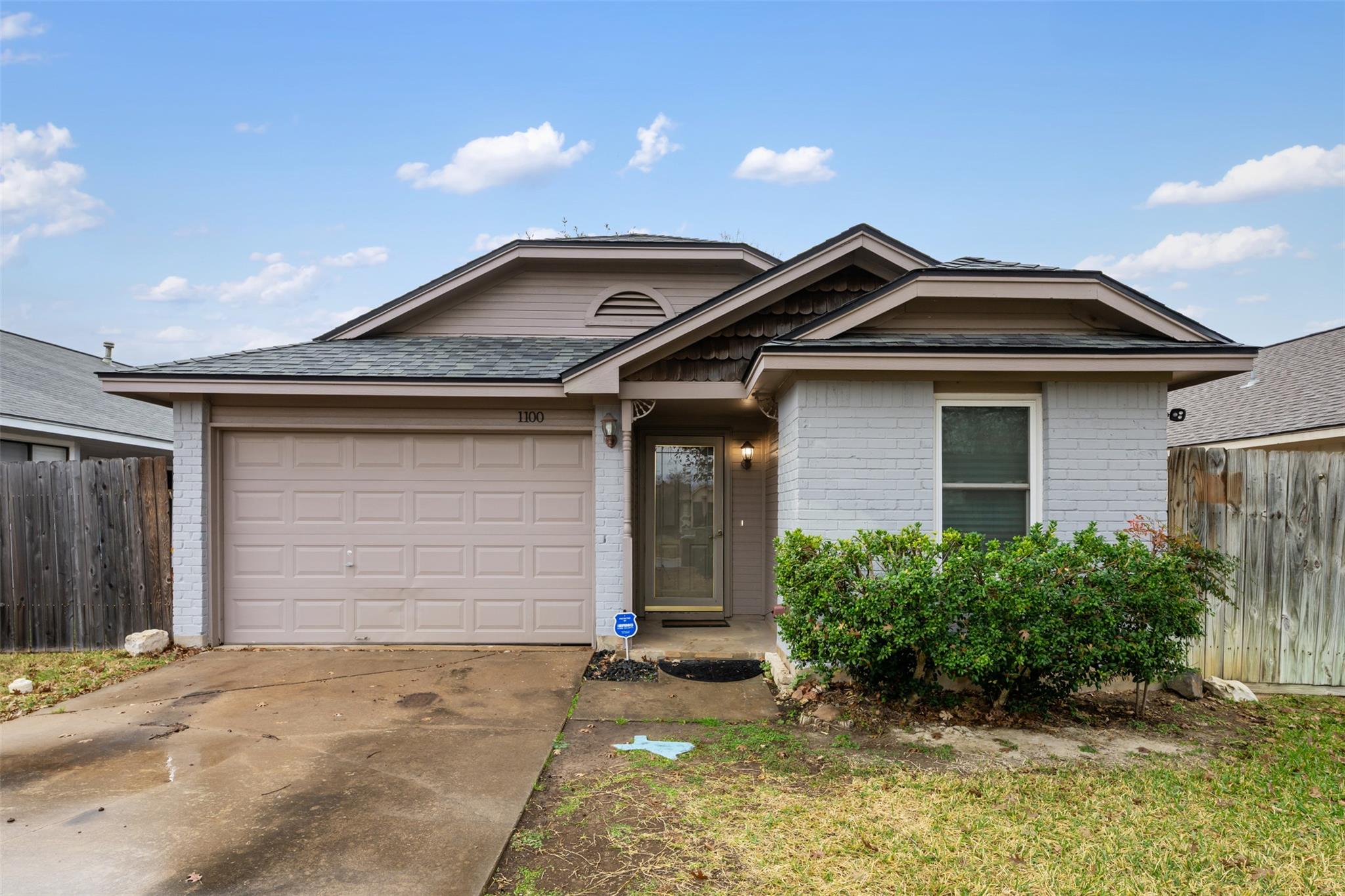 1100 Fairlawn Cv, Round Rock, TX 78664