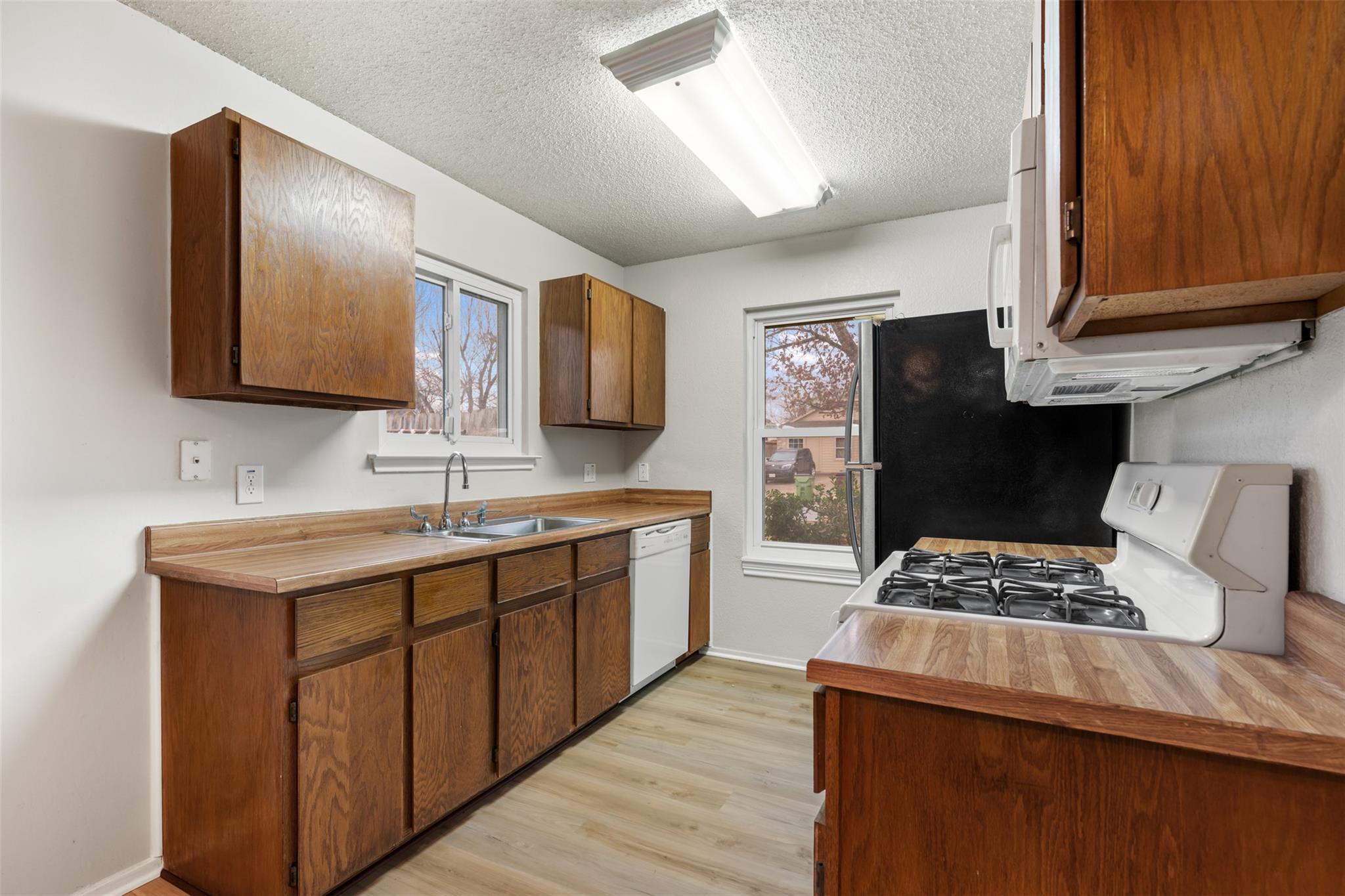 1100 Fairlawn Cv, Round Rock, TX 78664