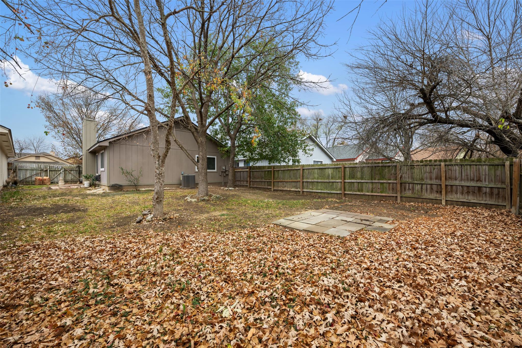 1100 Fairlawn Cv, Round Rock, TX 78664