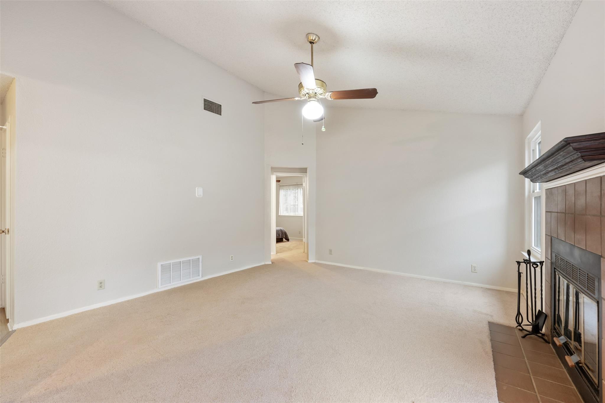 1100 Fairlawn Cv, Round Rock, TX 78664