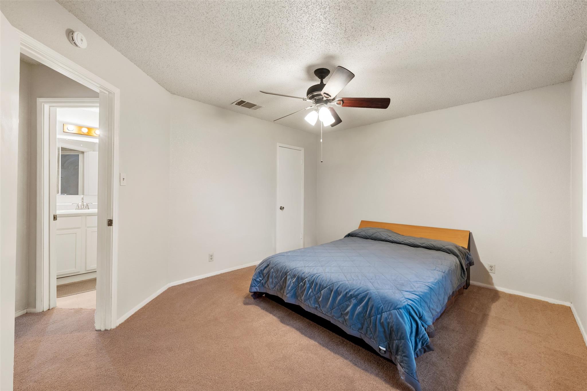 1100 Fairlawn Cv, Round Rock, TX 78664