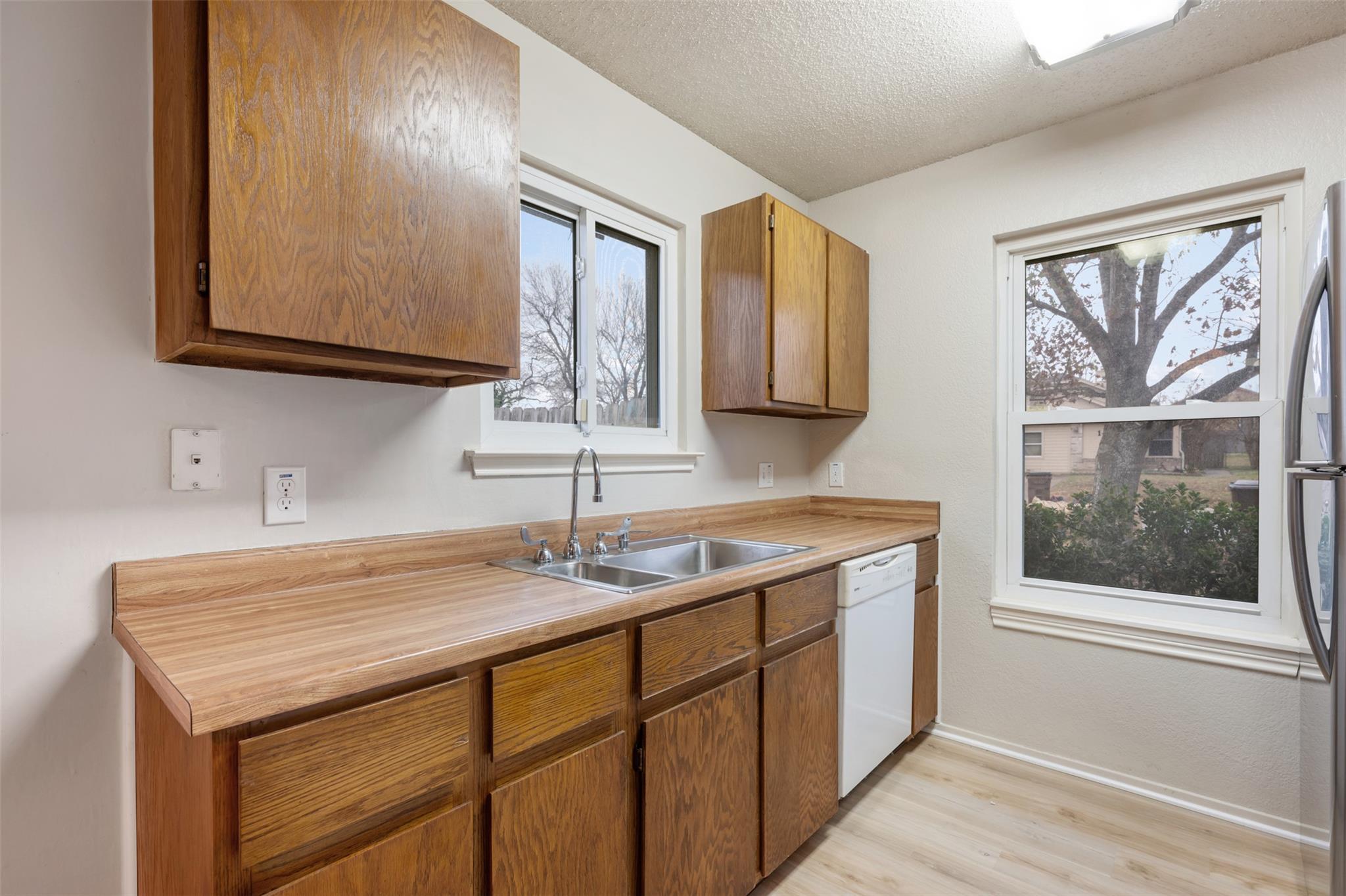 1100 Fairlawn Cv, Round Rock, TX 78664