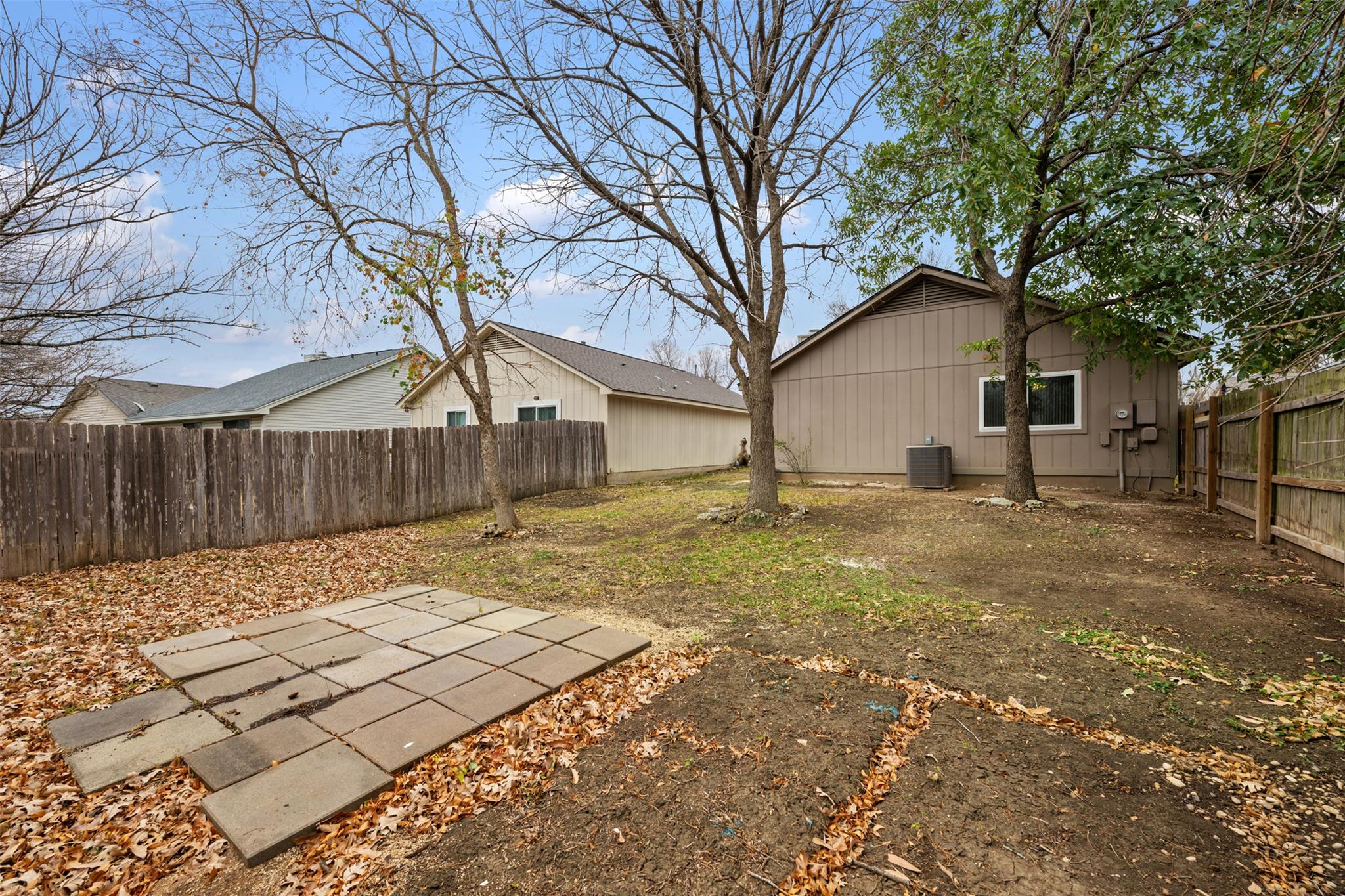 1100 Fairlawn Cv, Round Rock, TX 78664