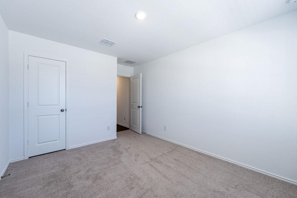 319 Alamito Ave, Kyle, TX 78640