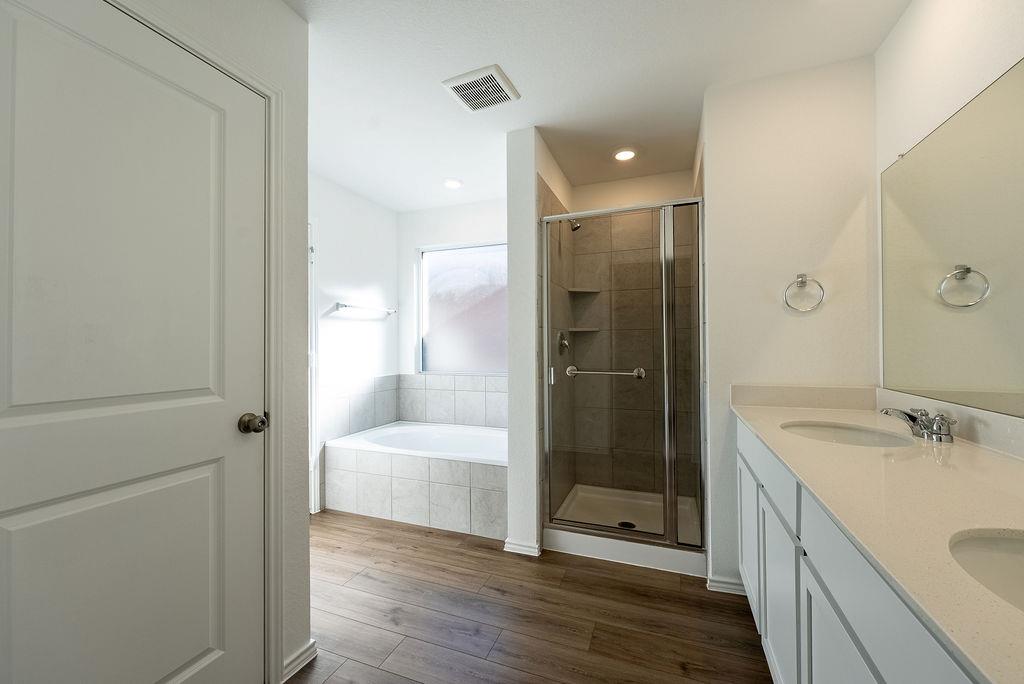 319 Alamito Ave, Kyle, TX 78640