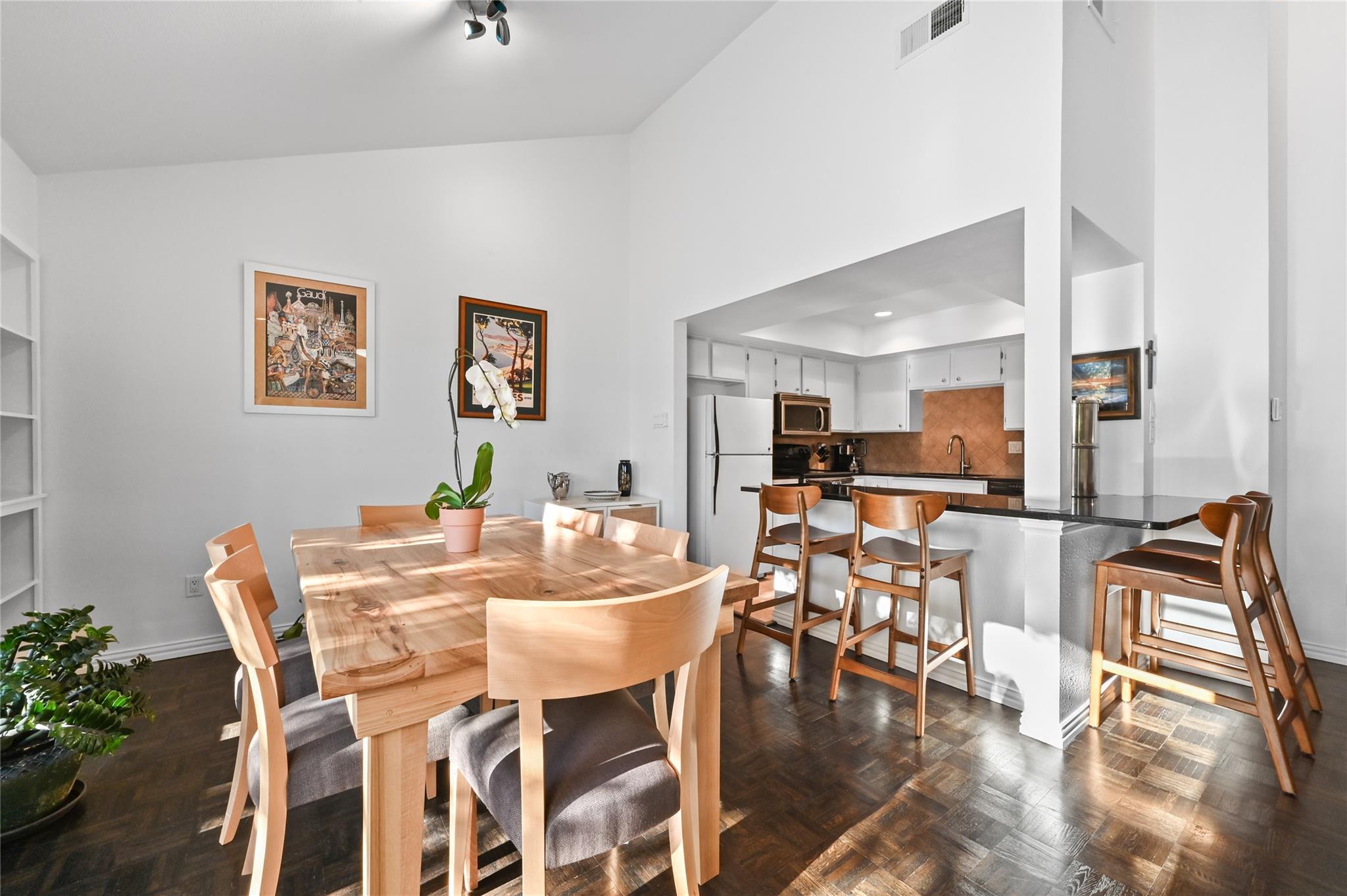 1821 Westlake Dr # 109, Austin, TX 78746