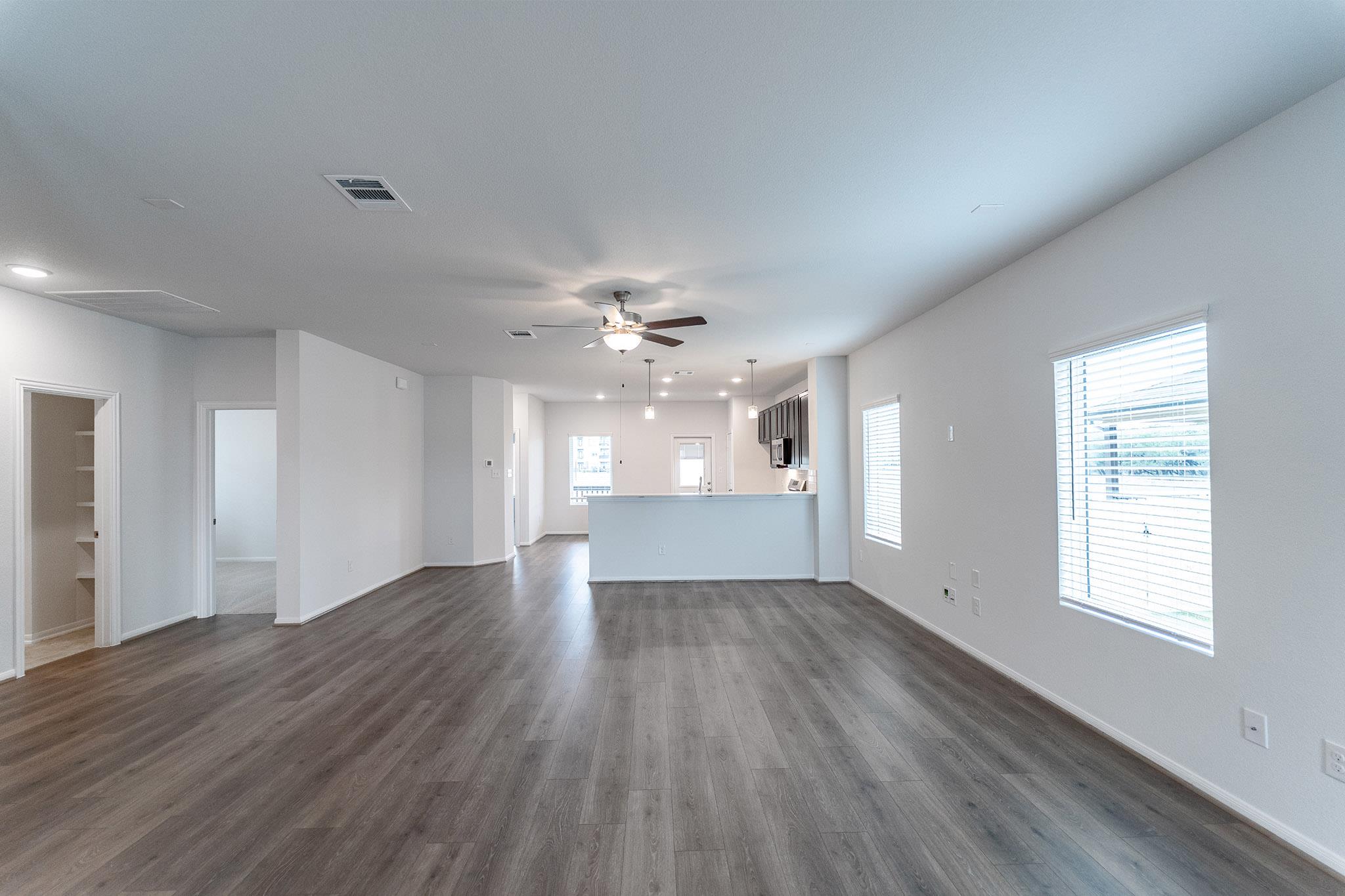 531 Yellowstone Dr, Kyle, TX 78640