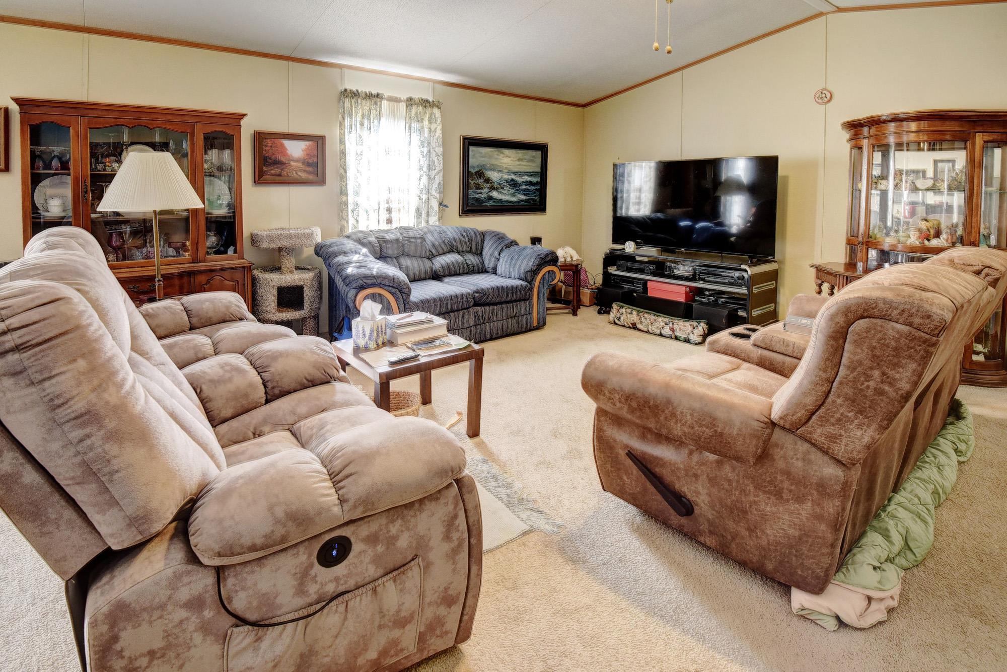 106 Lakewood Dr, Bastrop, TX 78602