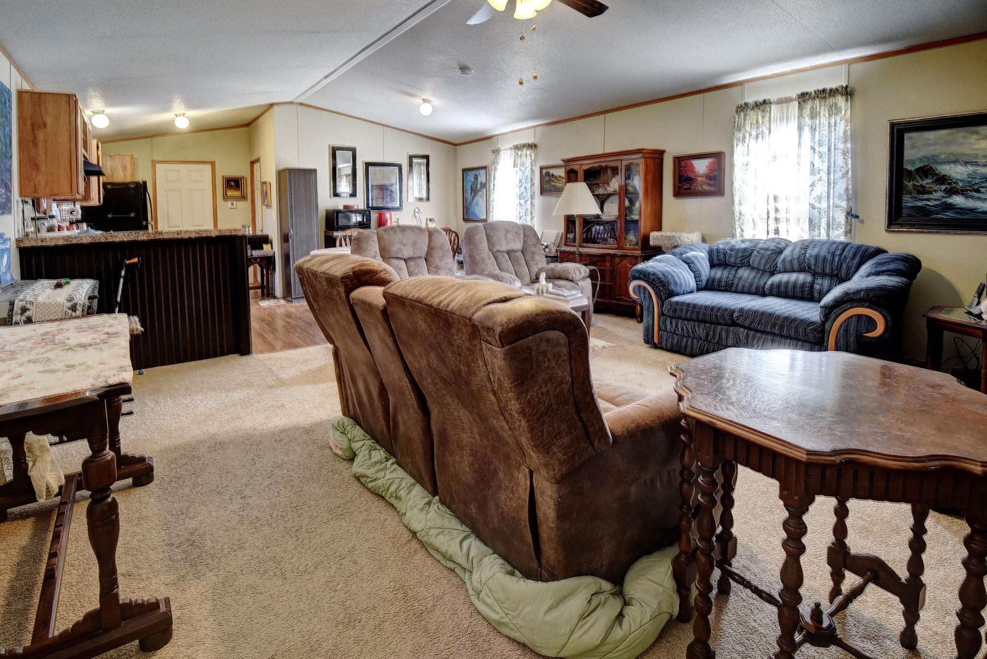 106 Lakewood Dr, Bastrop, TX 78602