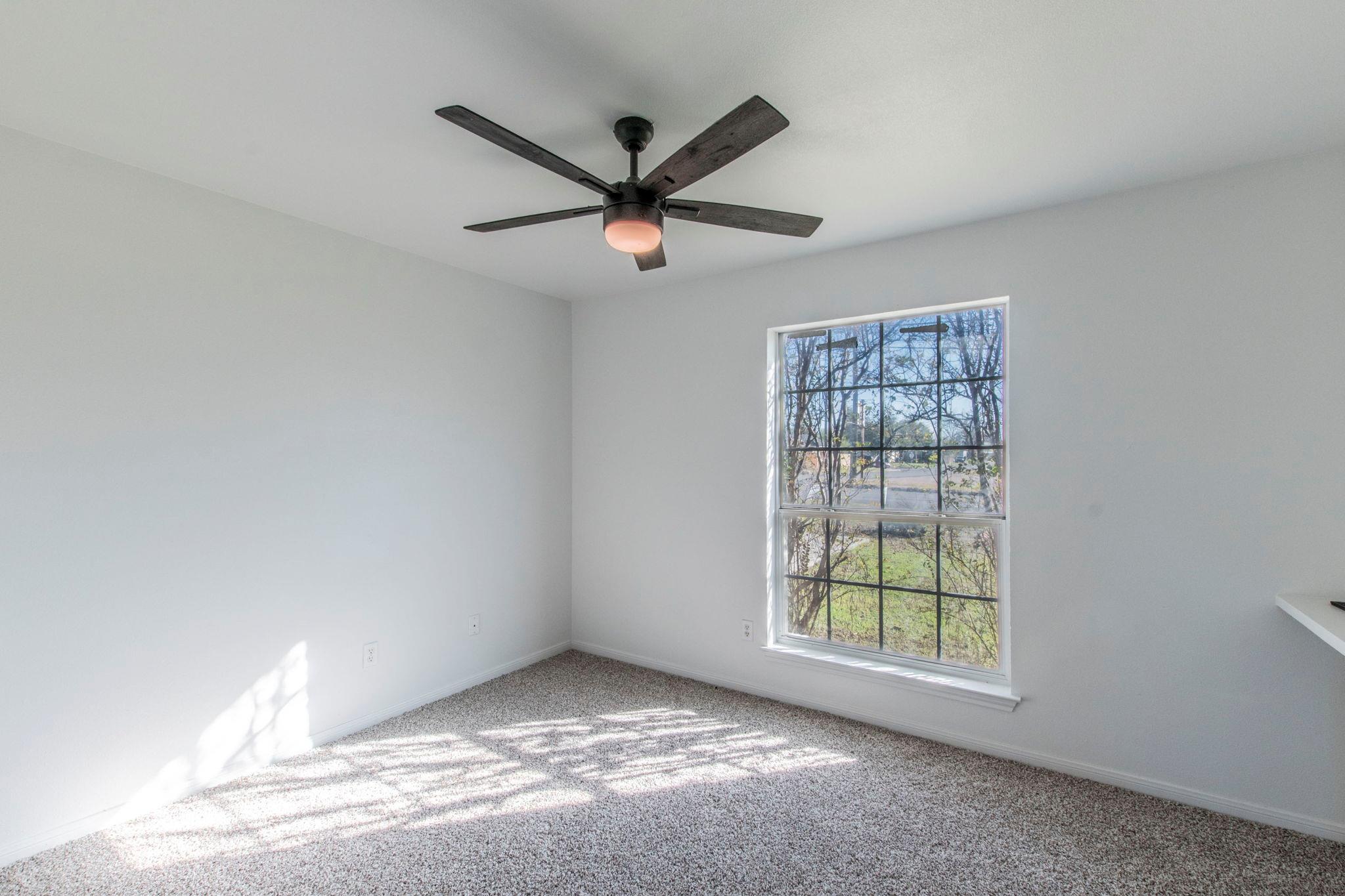 902 S 24th St, Temple, TX 76501