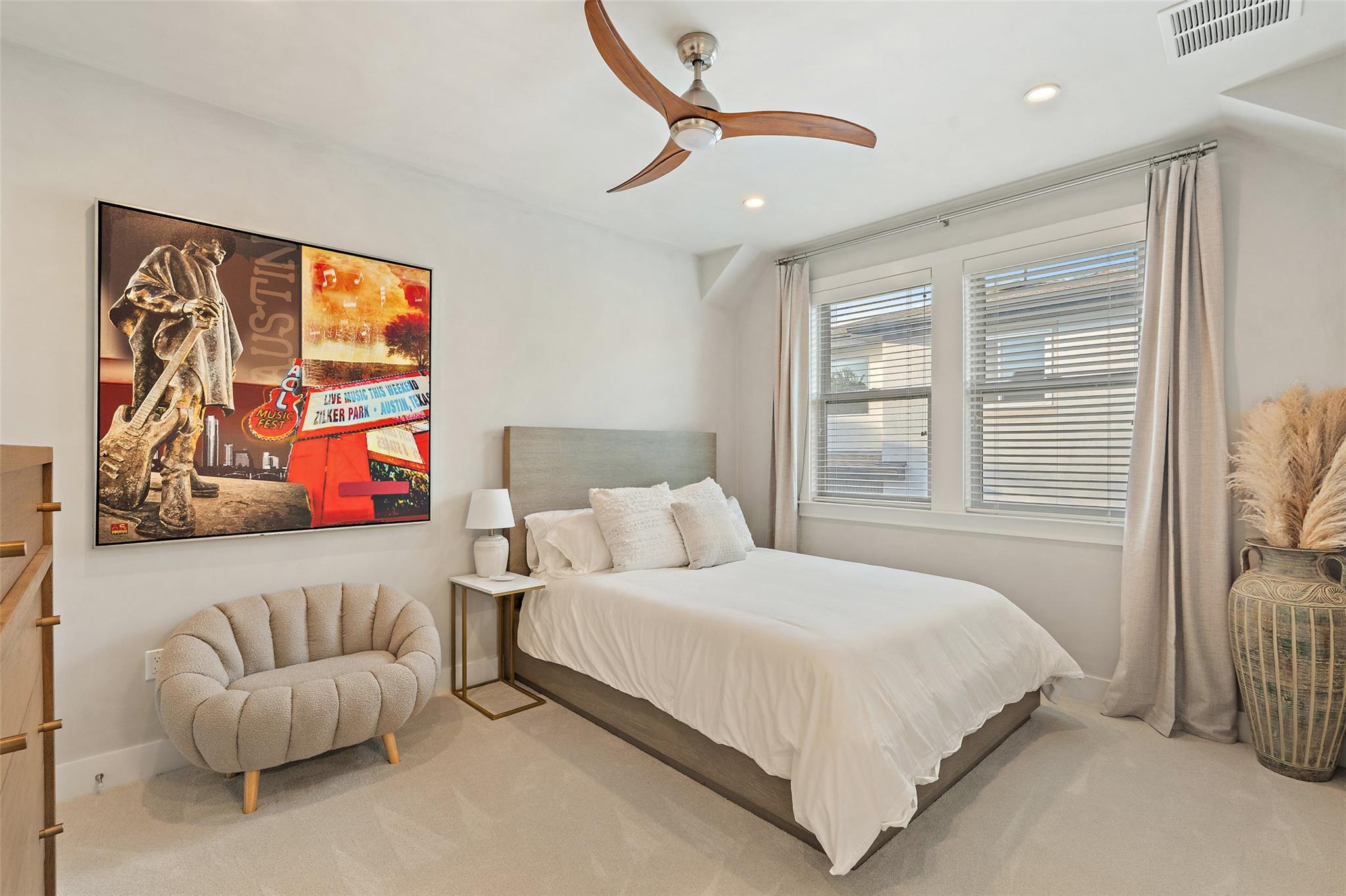 1002 Meriden Ln, Austin, TX 78703