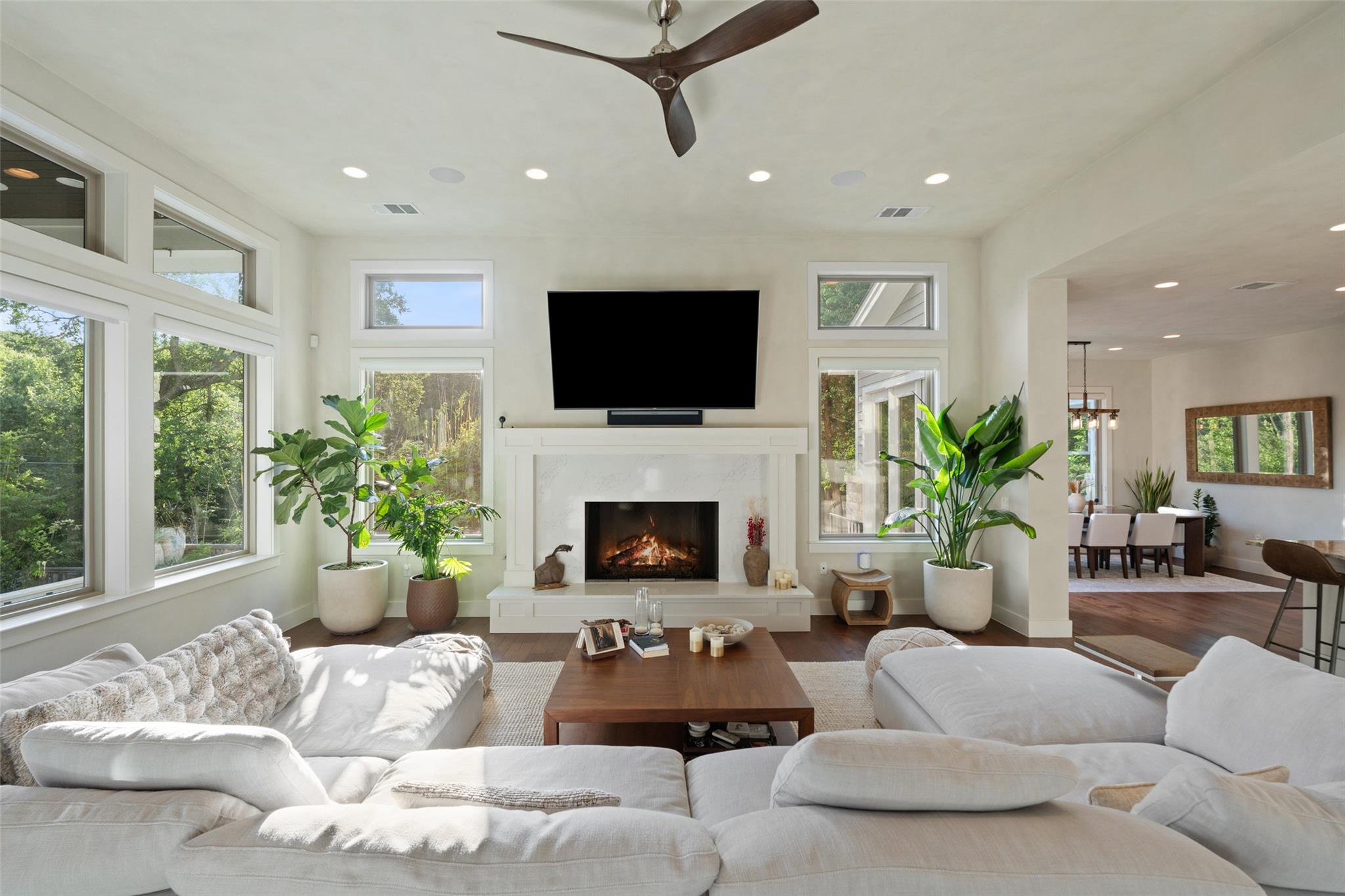 1002 Meriden Ln, Austin, TX 78703