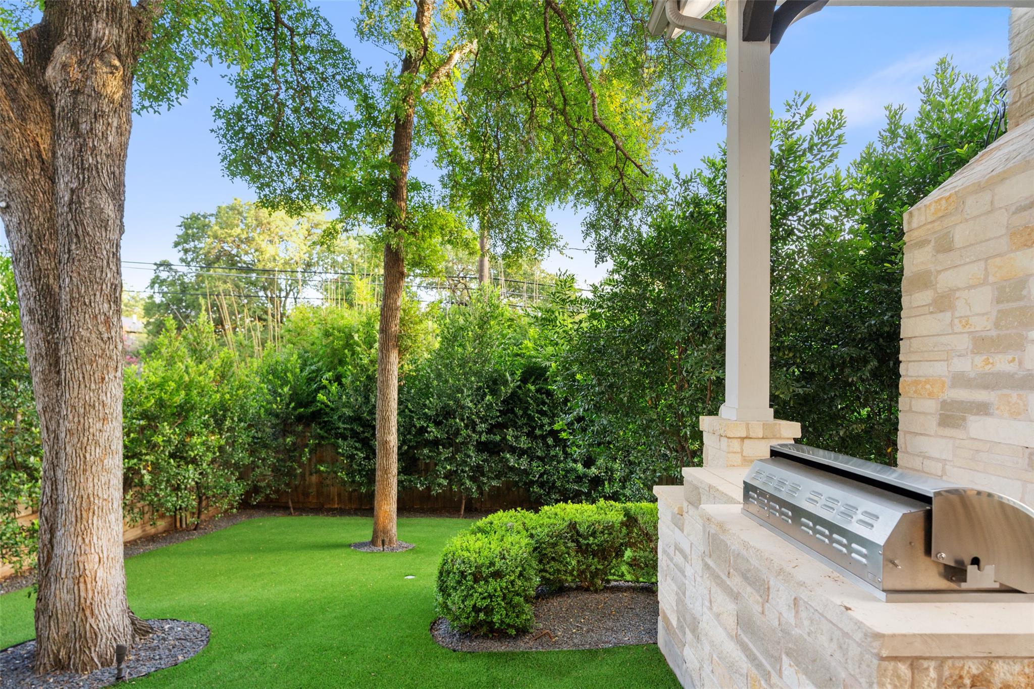 1002 Meriden Ln, Austin, TX 78703