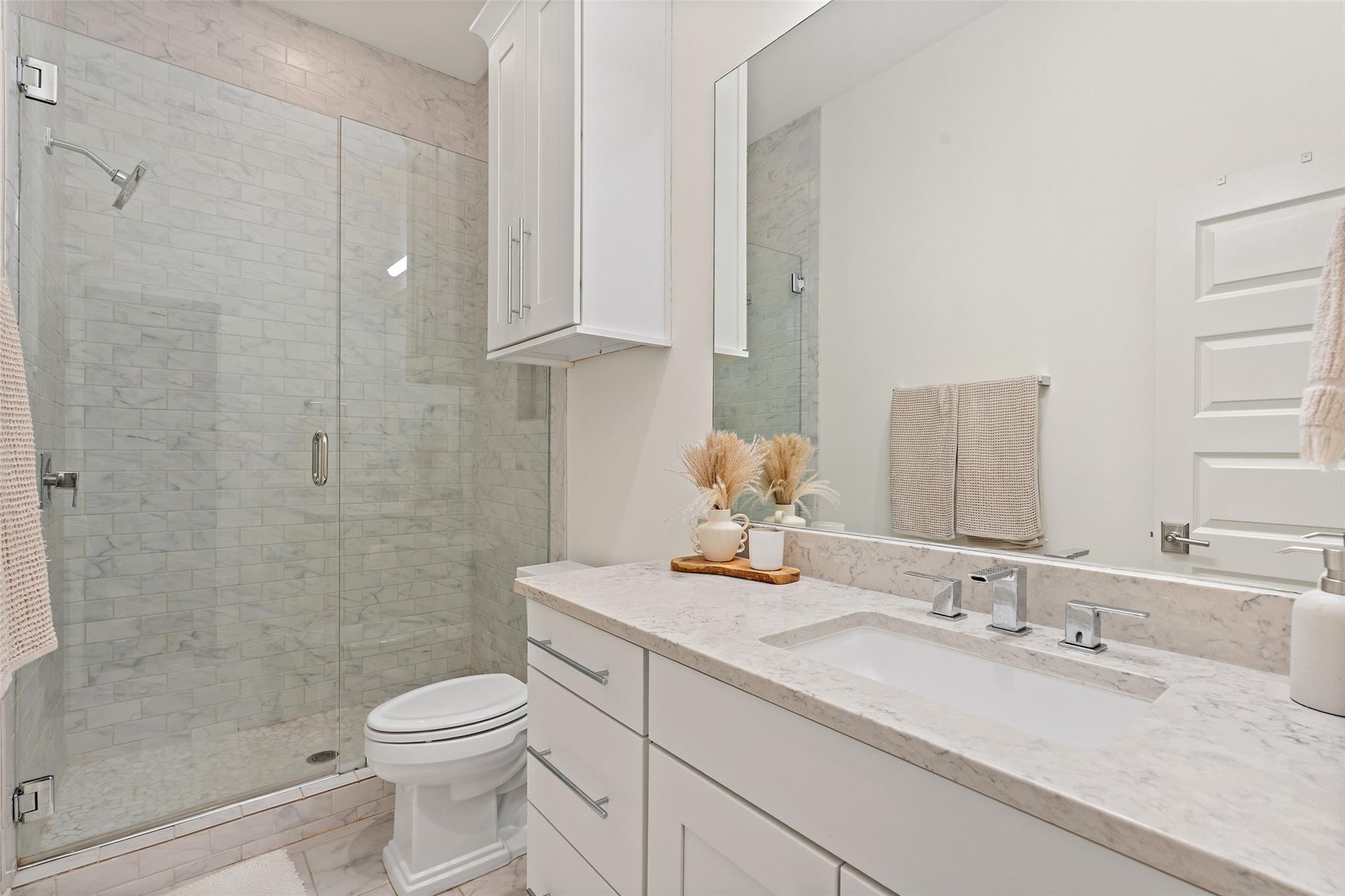 1002 Meriden Ln, Austin, TX 78703