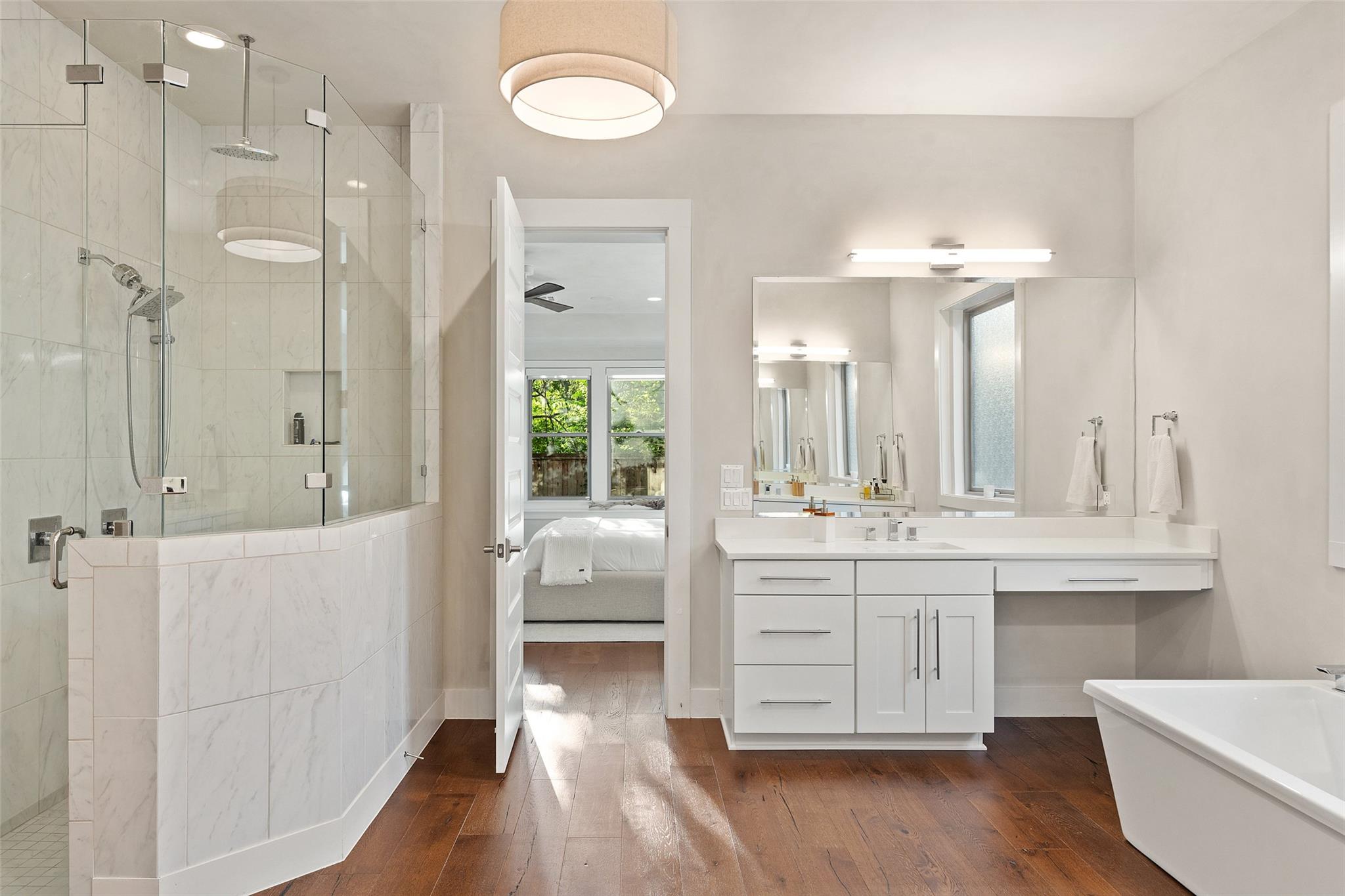 1002 Meriden Ln, Austin, TX 78703