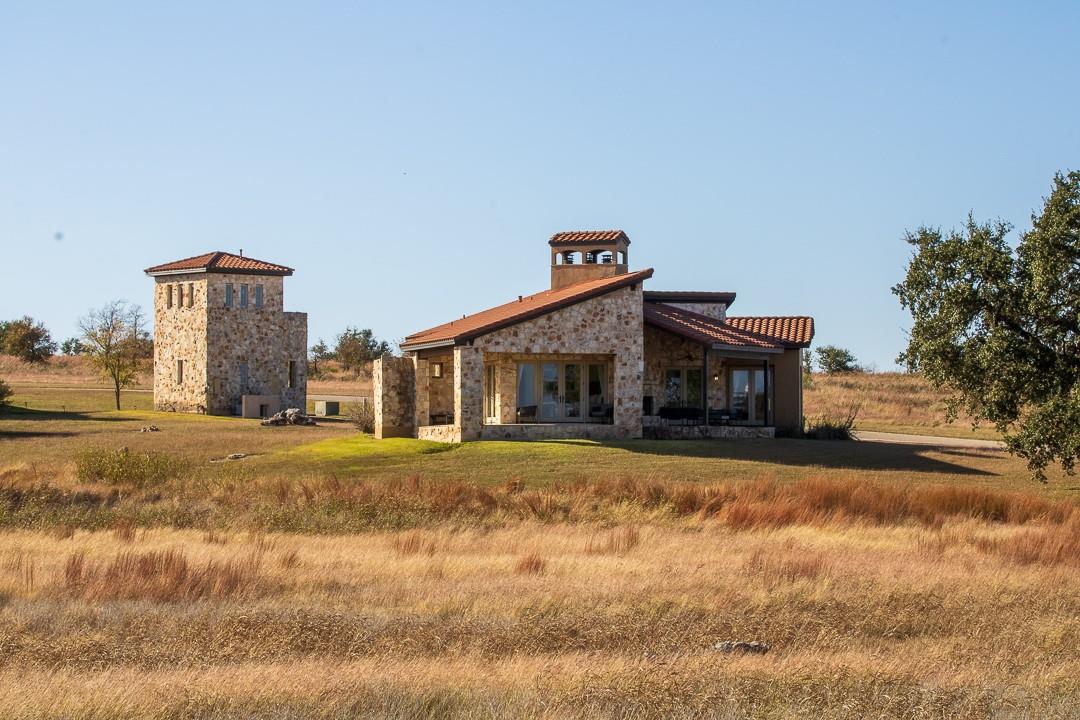 204 Via Daniela, Florence, TX 76527