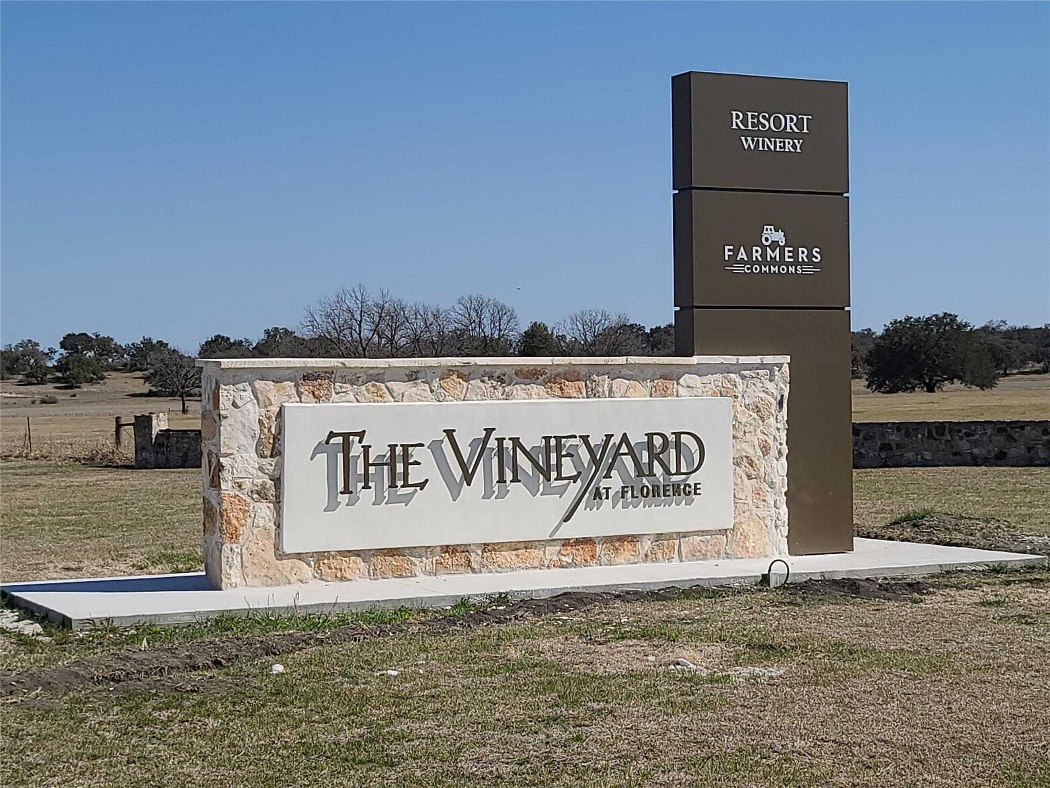 204 Via Daniela, Florence, TX 76527