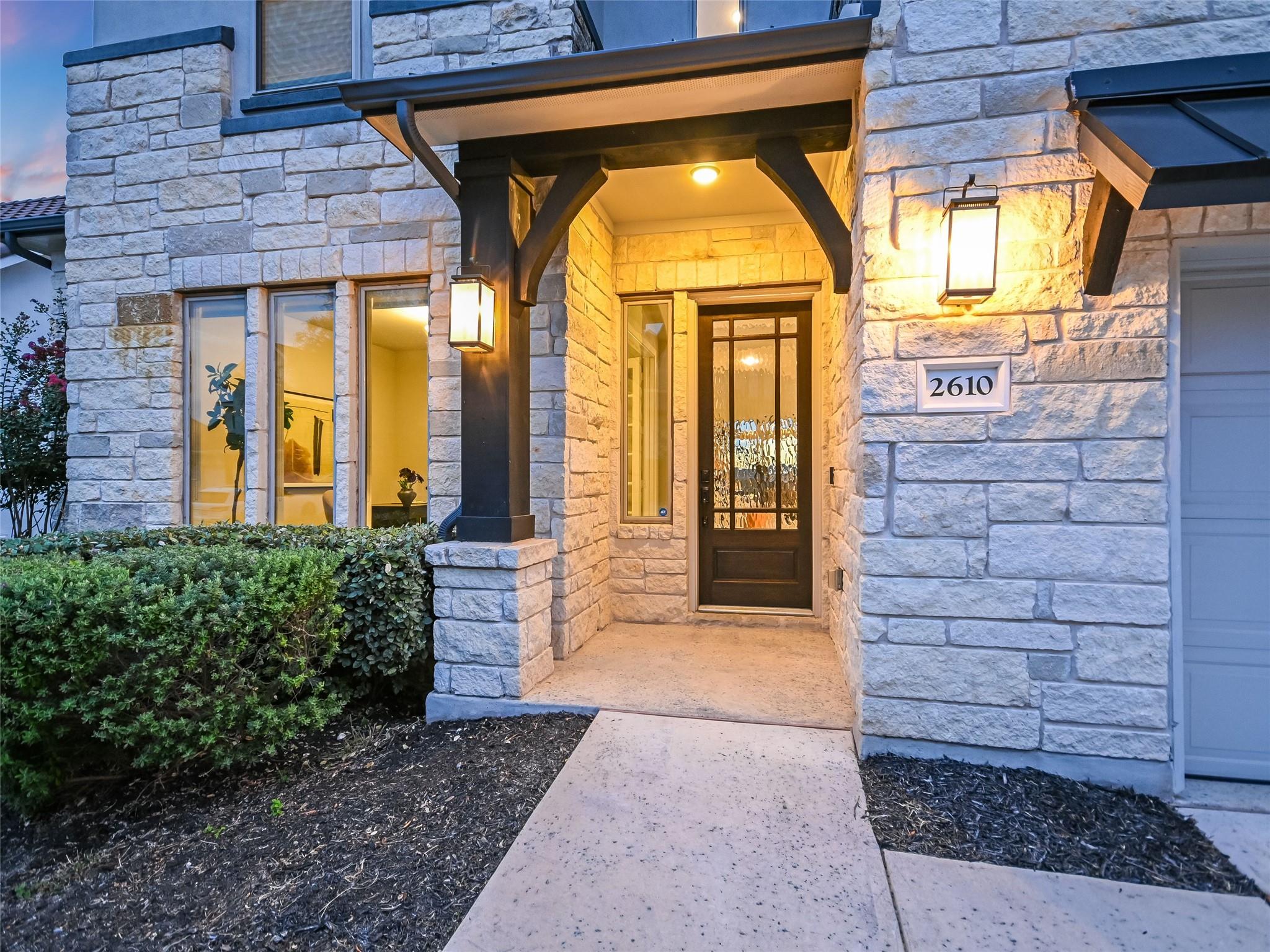 2610 Sunset Vista Cir # 16, Spicewood, TX 78669