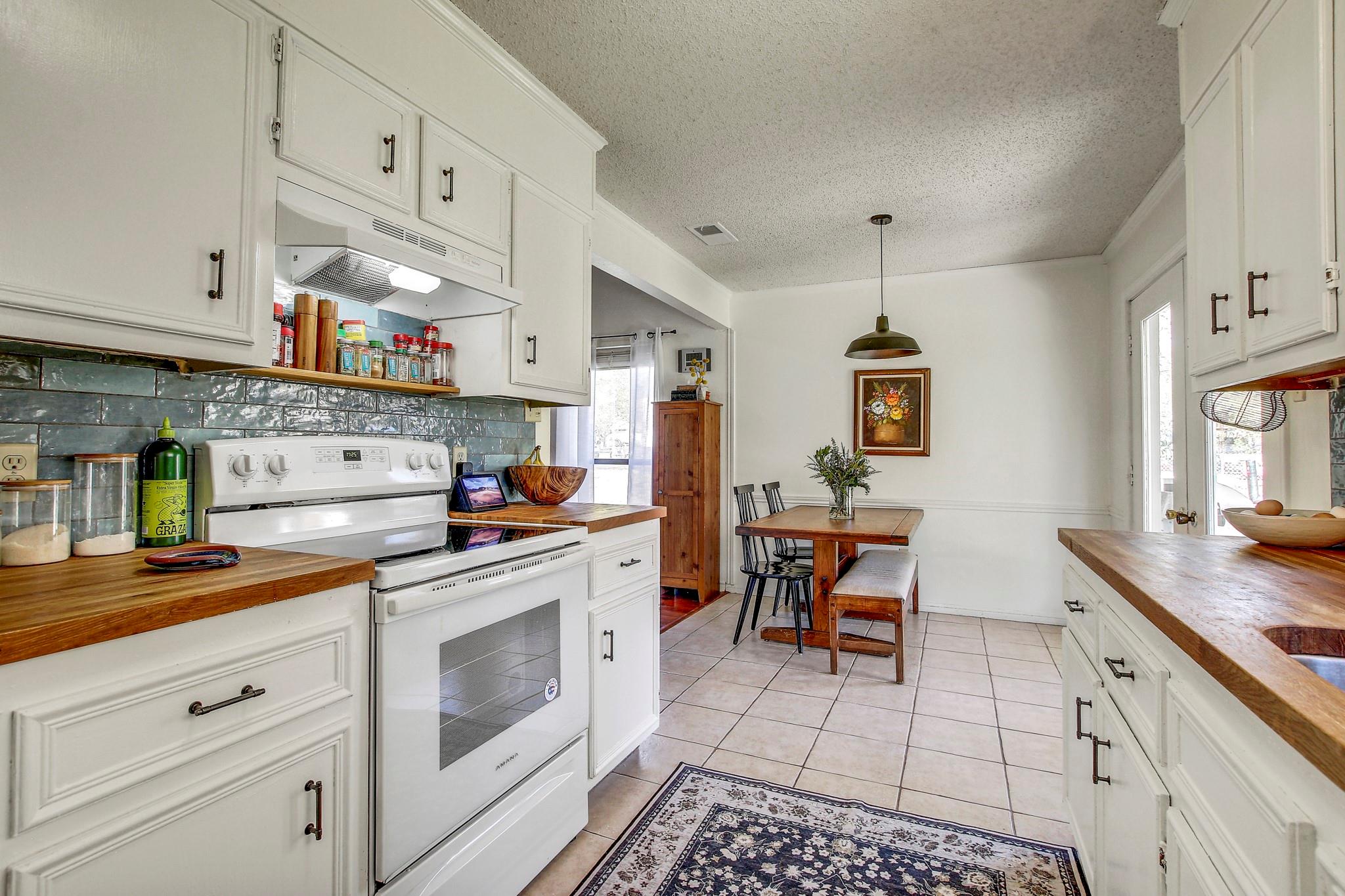 50109 Flintrock Dr, Georgetown, TX 78626