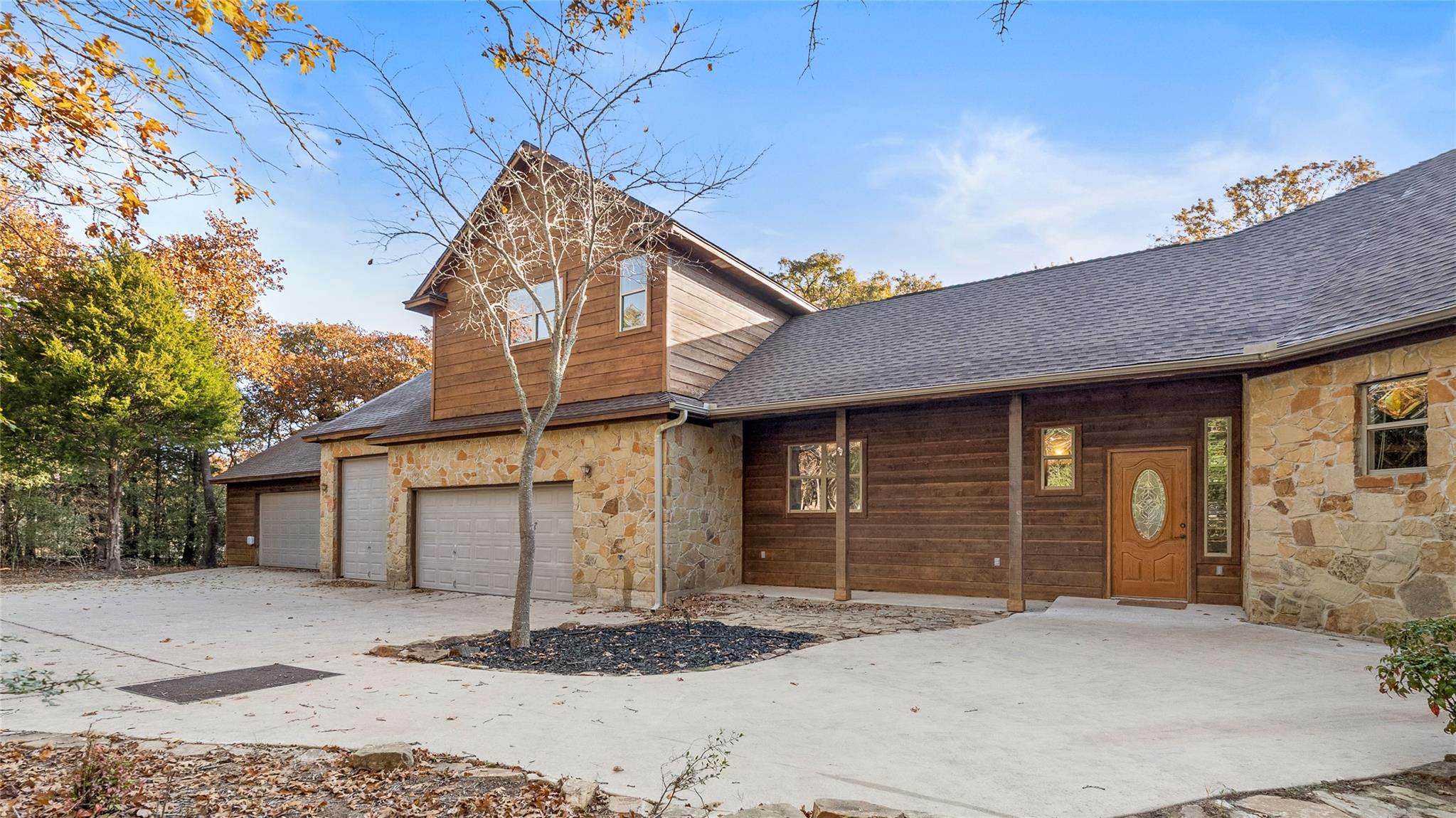 315 Arbors Cir, Elgin, TX 78621