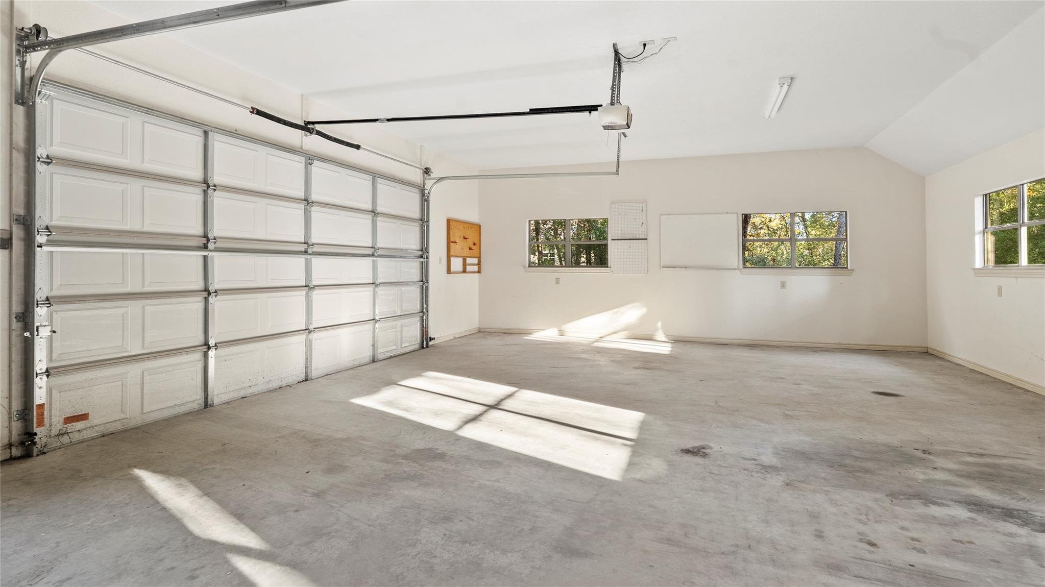 315 Arbors Cir, Elgin, TX 78621