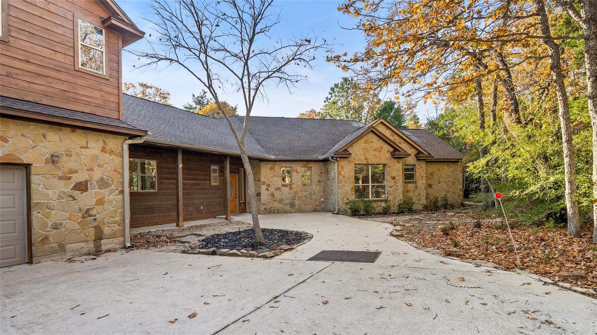 315 Arbors Cir, Elgin, TX 78621