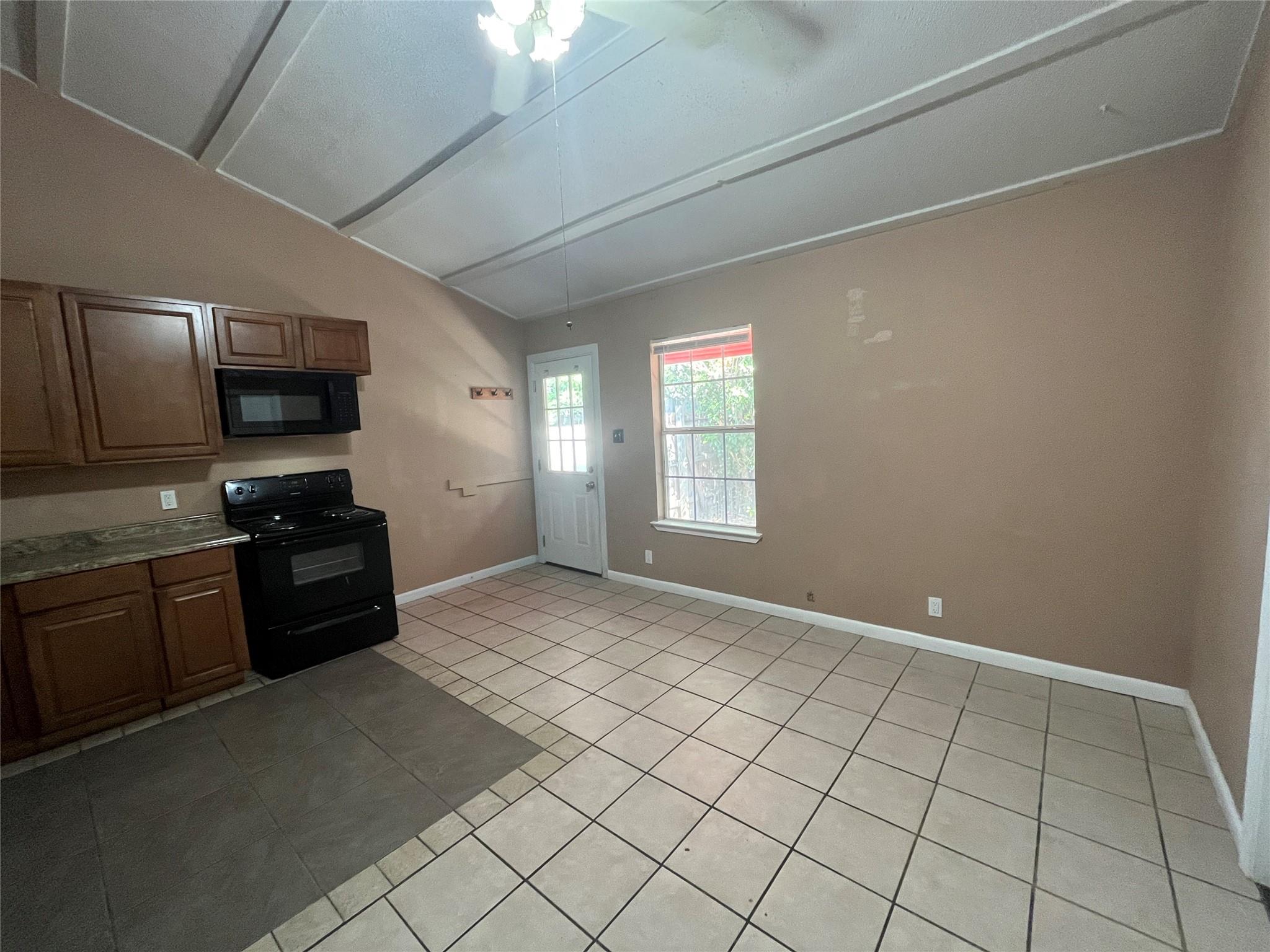 2201 S Church St # A/1, Georgetown, TX 78626