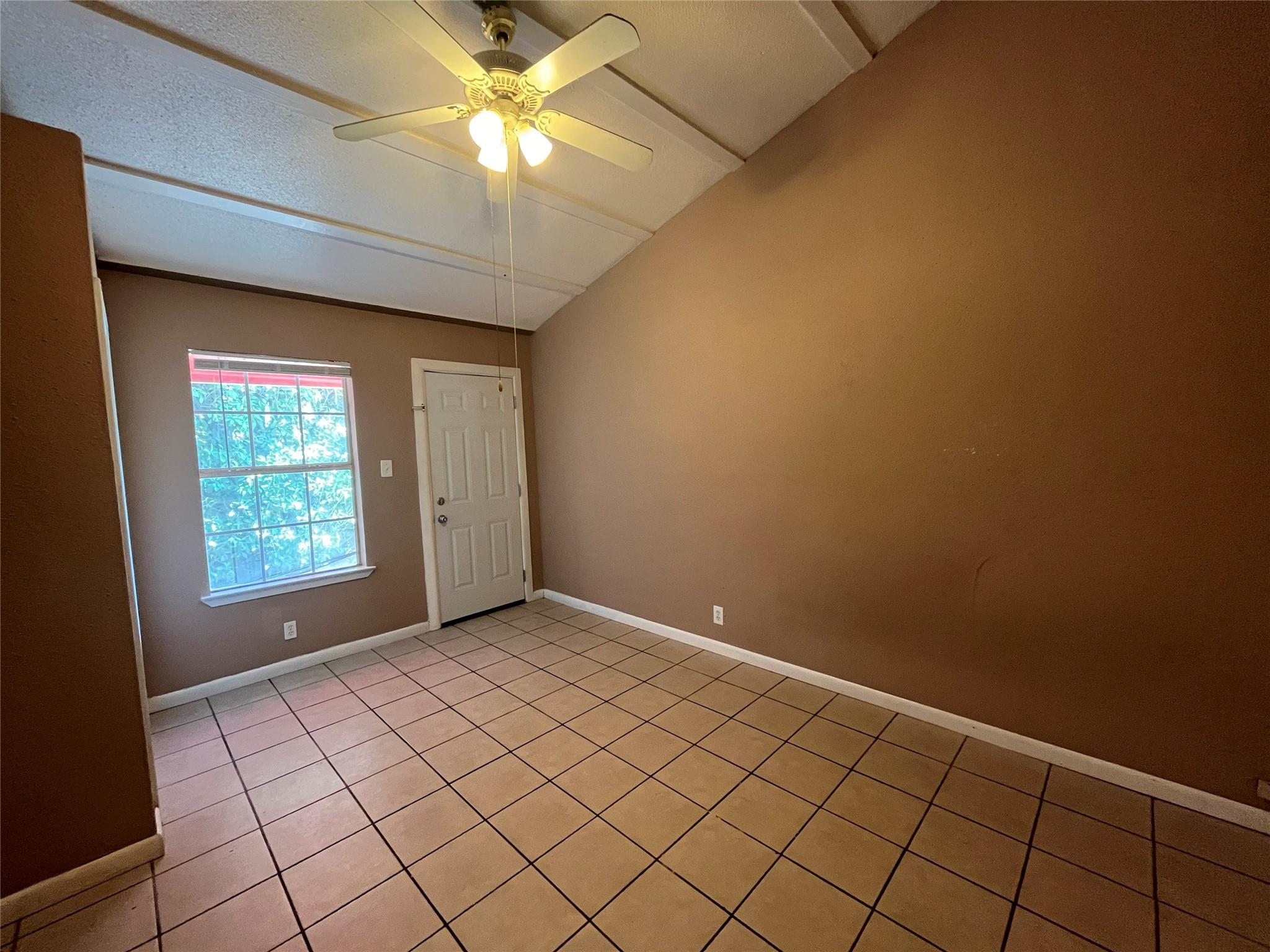 2201 S Church St # A/1, Georgetown, TX 78626