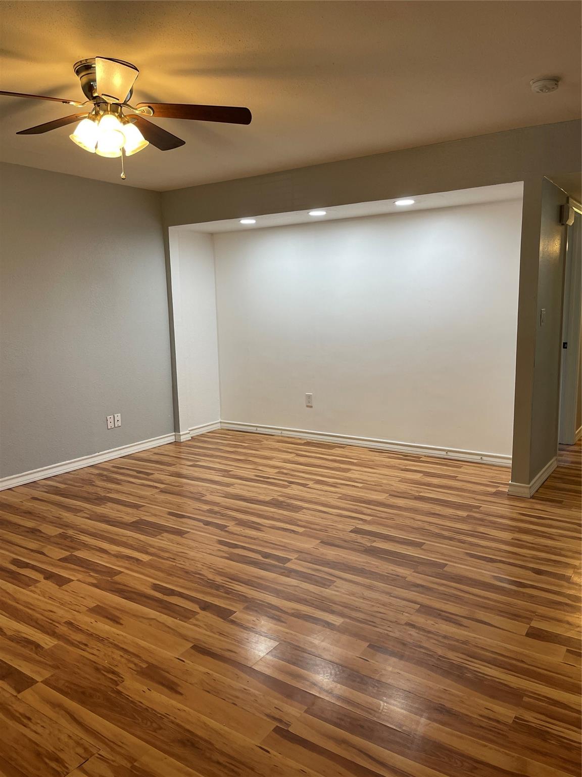 1303 Pendergrass St, Lockhart, TX 78644