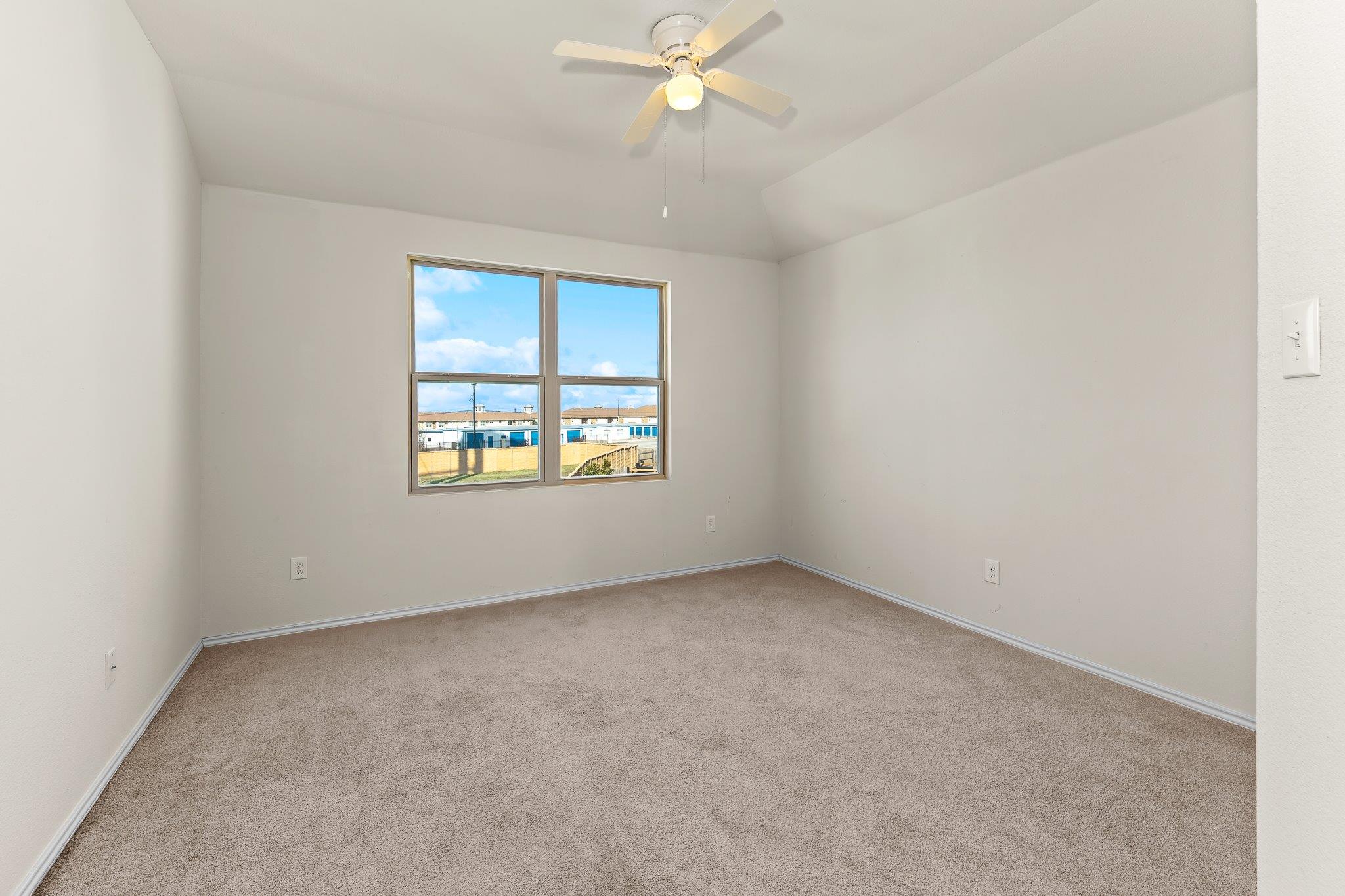 224 Circle Way # 13E, Jarrell, TX 76537