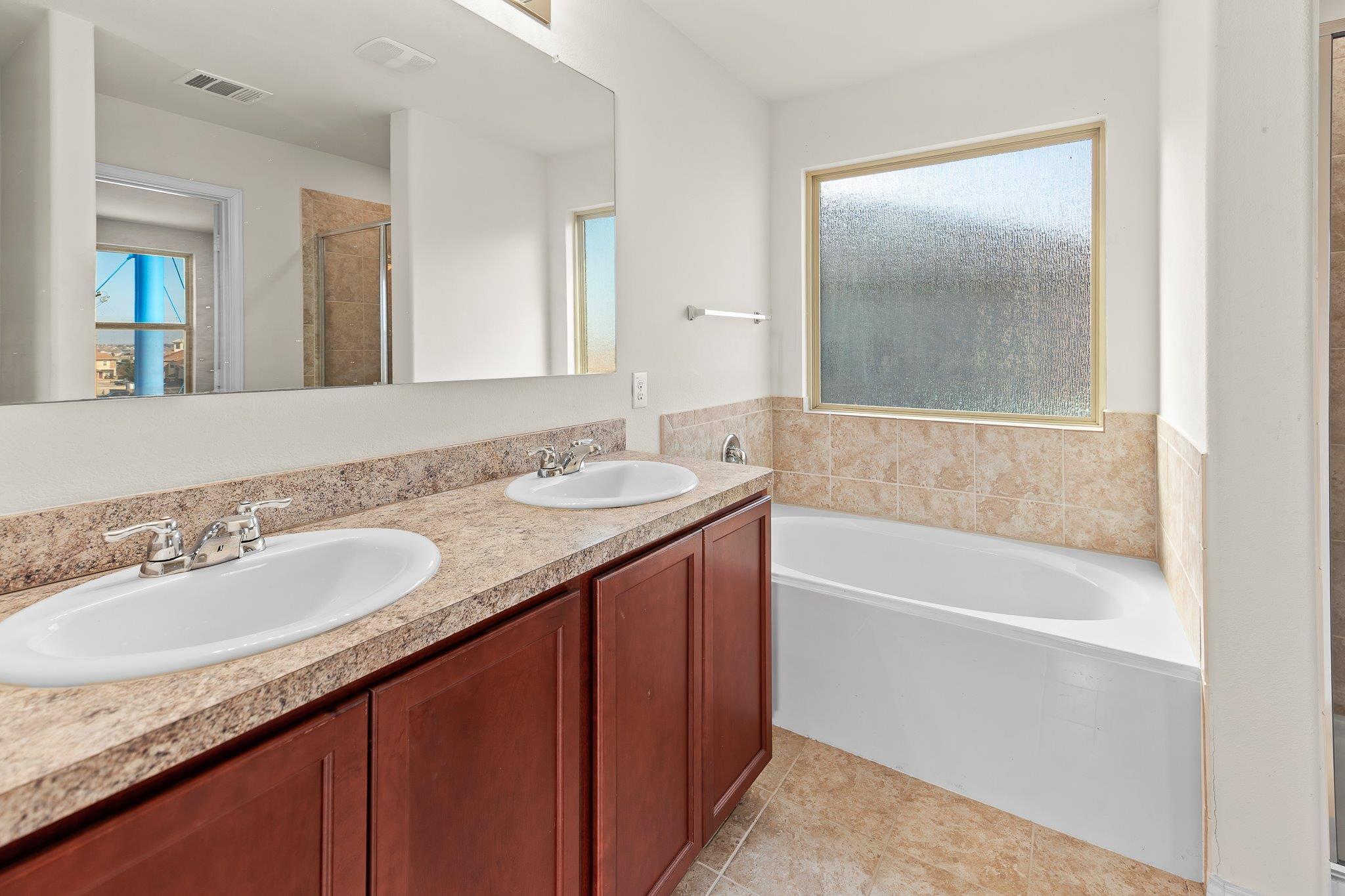 224 Circle Way # 13E, Jarrell, TX 76537