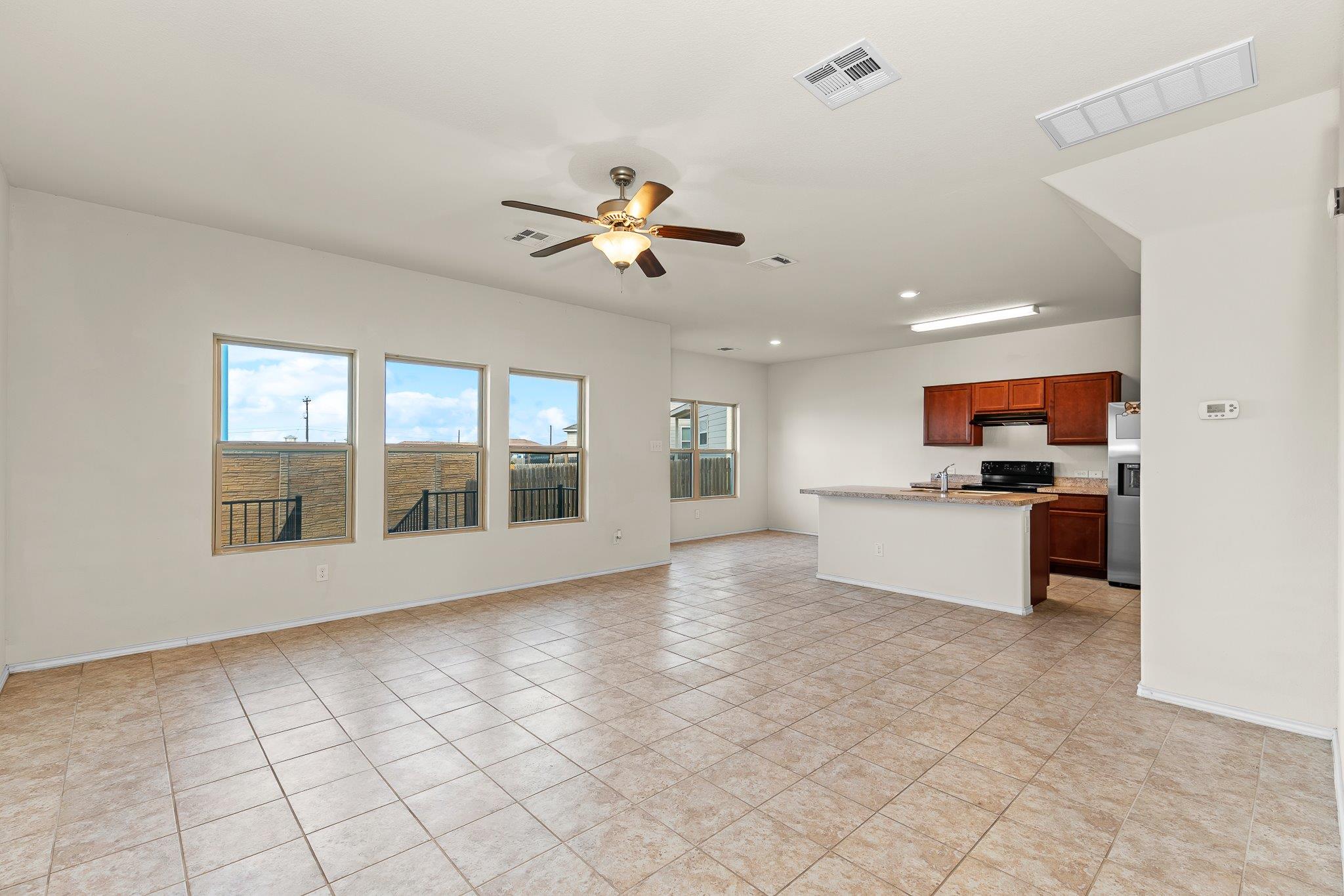 224 Circle Way # 13E, Jarrell, TX 76537