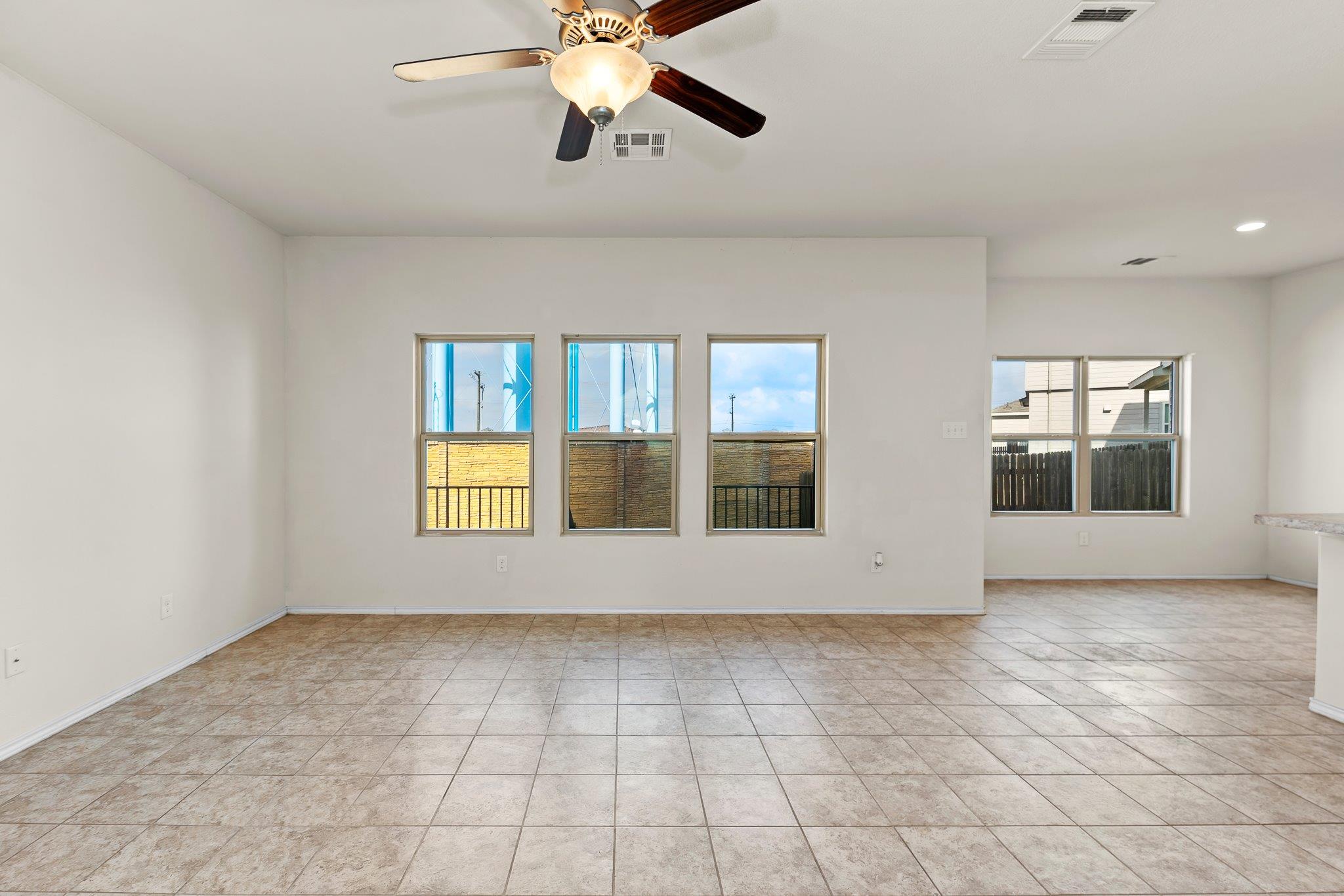 224 Circle Way # 13E, Jarrell, TX 76537