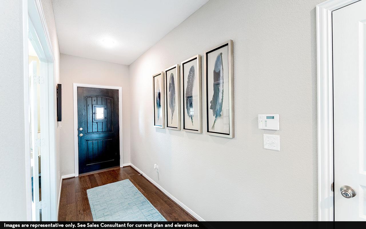 300 Yosemite Dr, Kyle, TX 78640