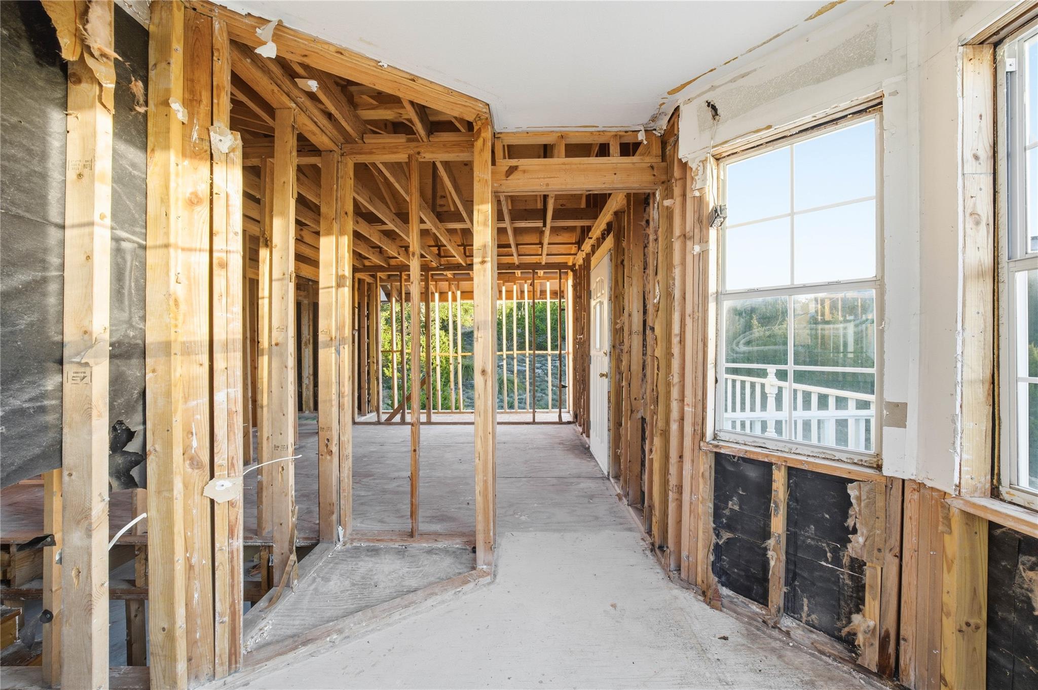 221 Hilltop Dr, Dripping Springs, TX 78620