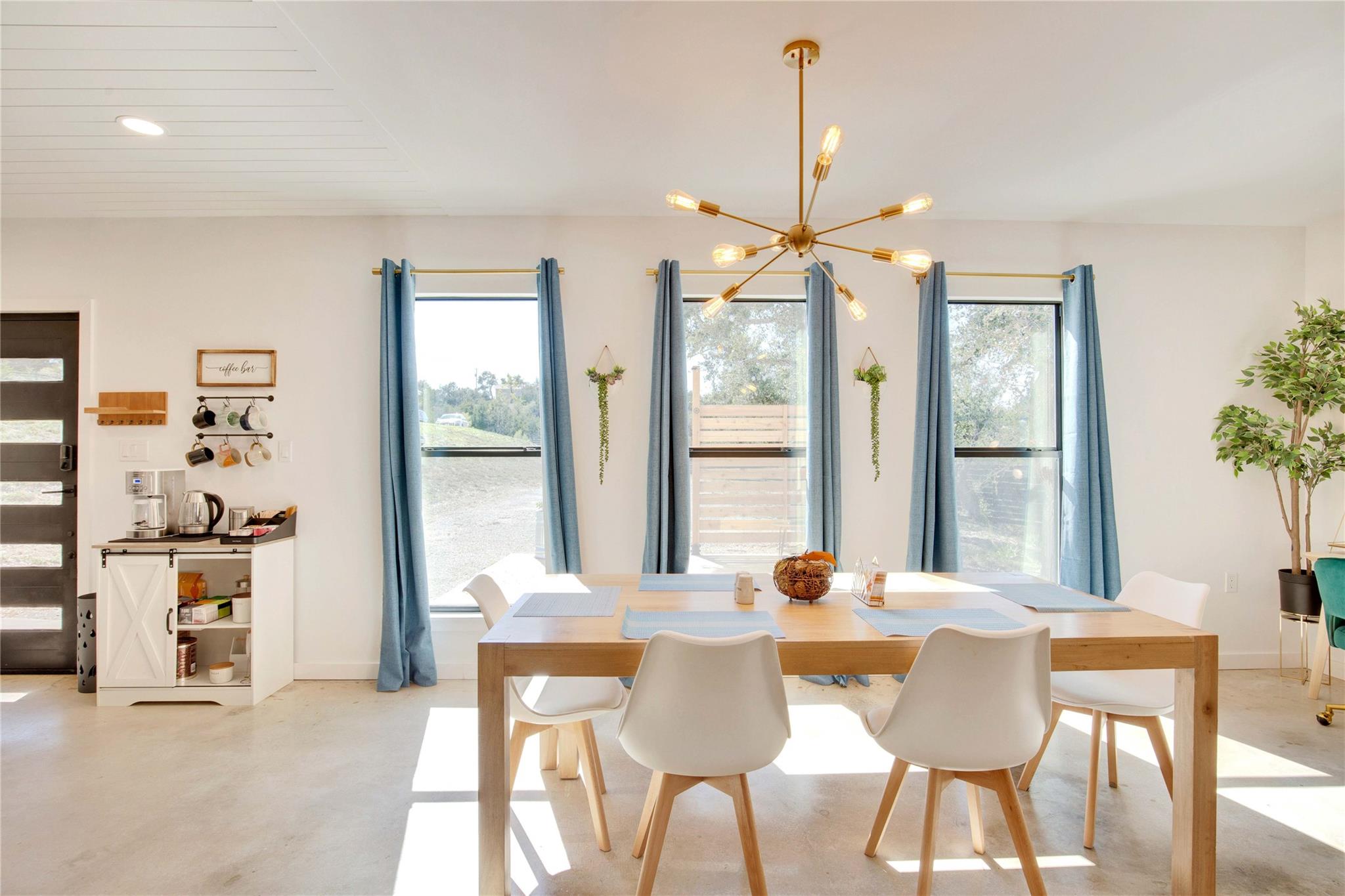 221 Hilltop Dr, Dripping Springs, TX 78620