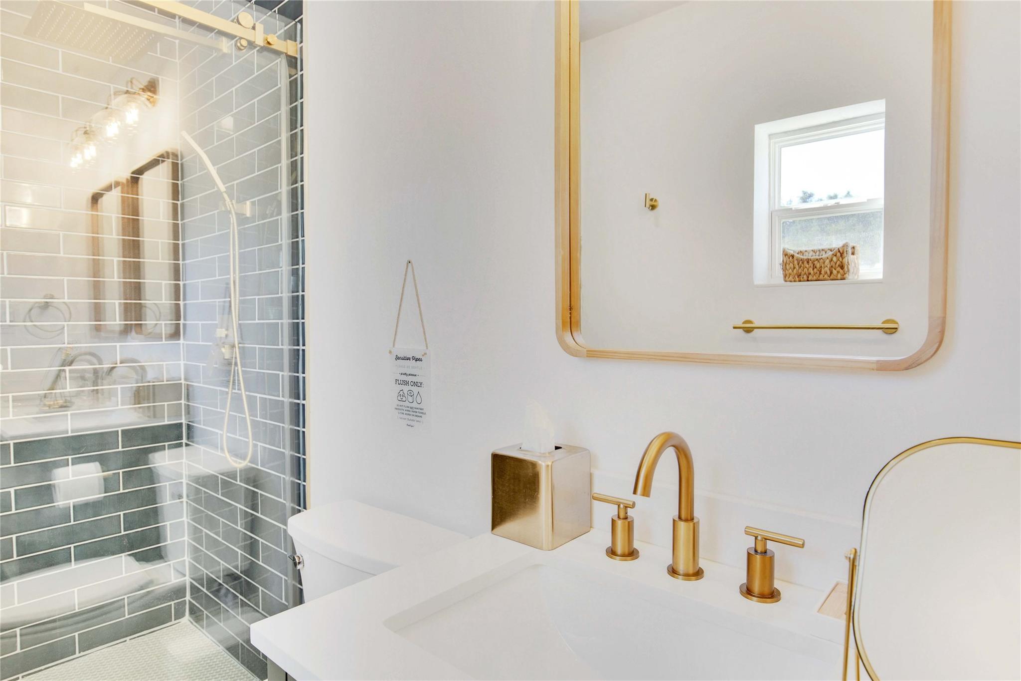 221 Hilltop Dr, Dripping Springs, TX 78620