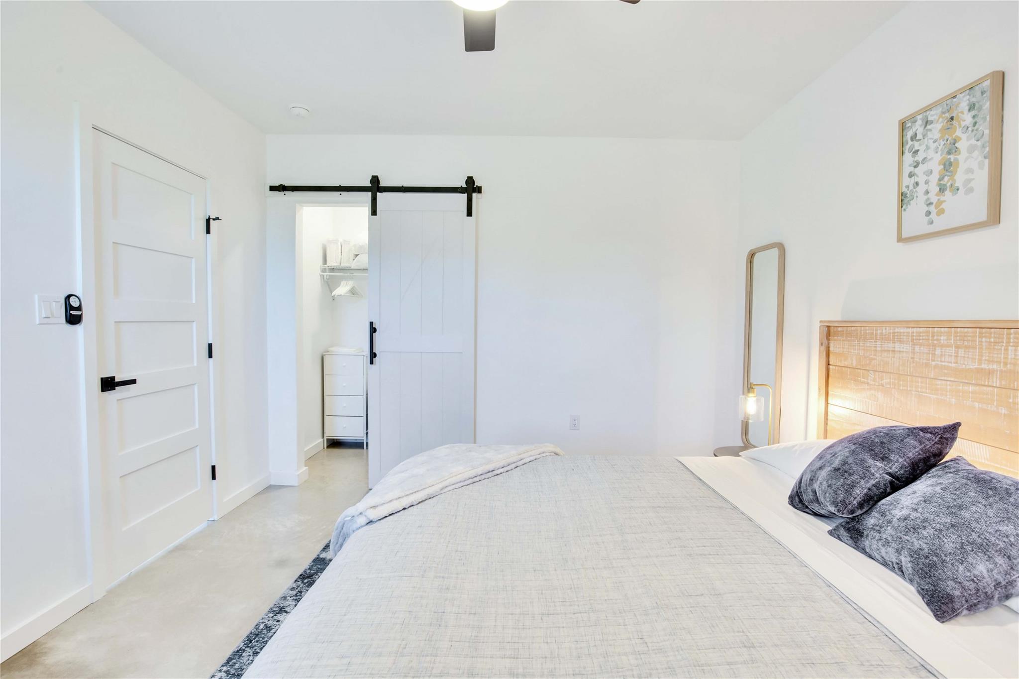 221 Hilltop Dr, Dripping Springs, TX 78620