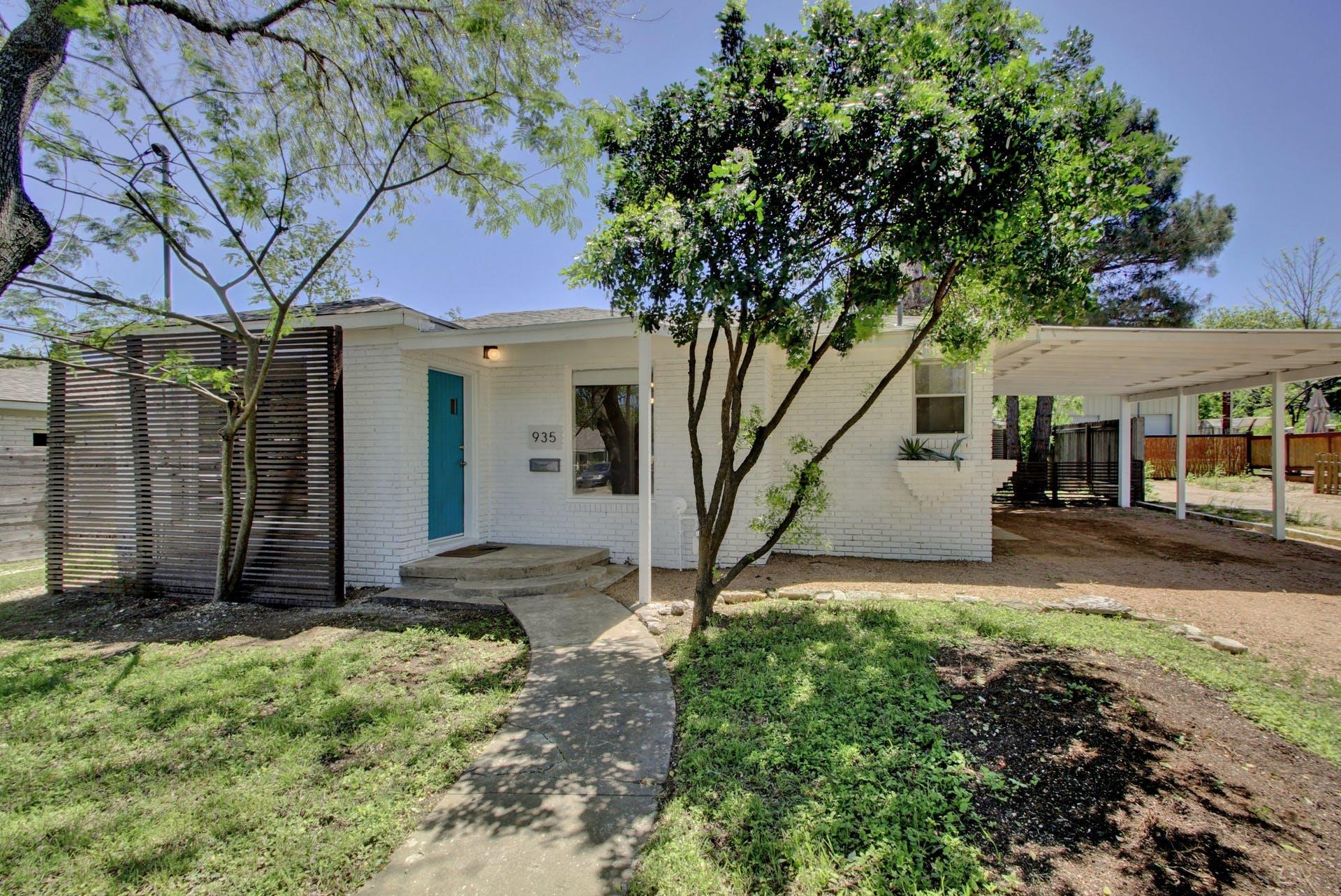 935 E 53 1/2 St, Austin, TX 78751