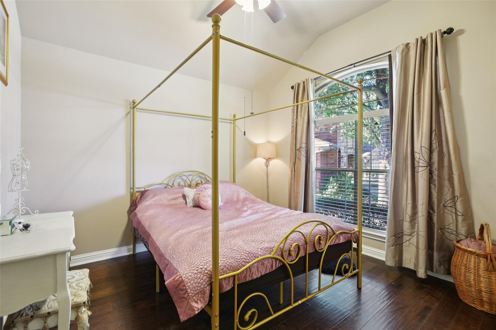 2803 Angelina Dr, Round Rock, TX 78665