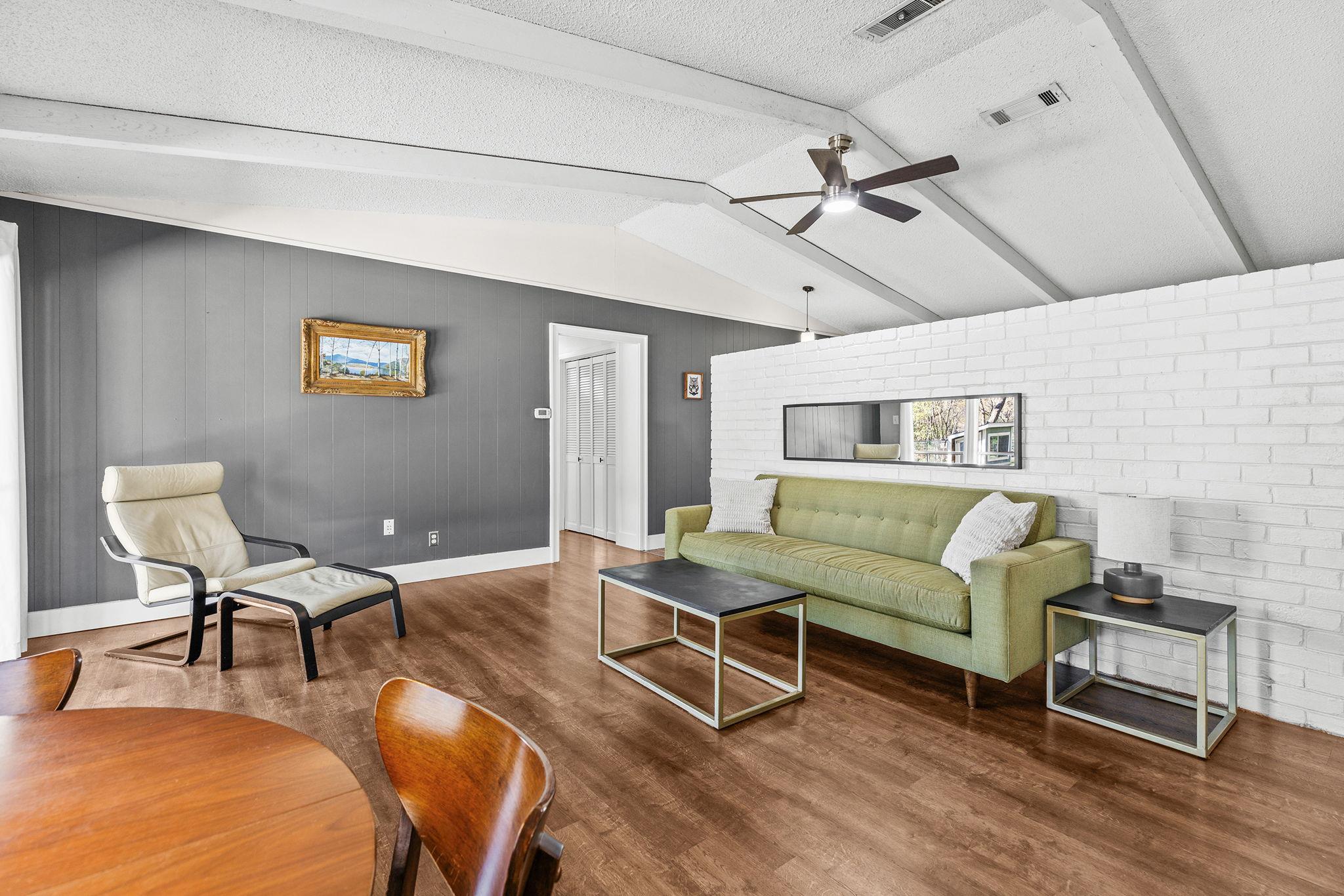 1906 Parkside Ln, Austin, TX 78745