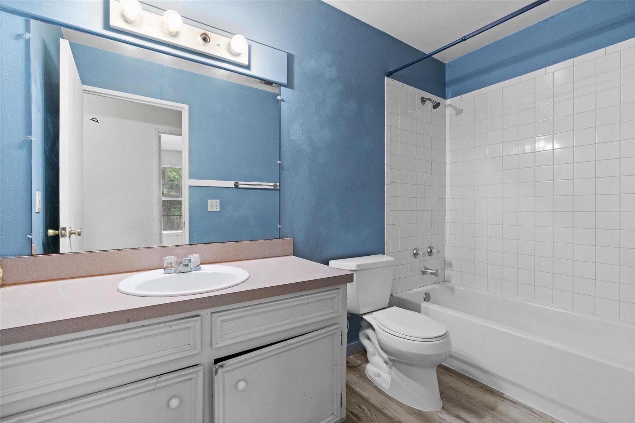 1304 Delano St # B, Austin, TX 78721