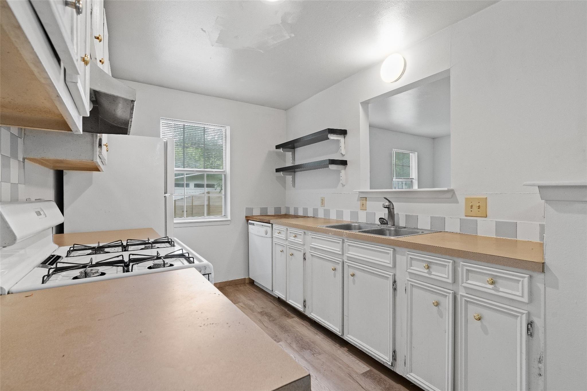 1304 Delano St # B, Austin, TX 78721