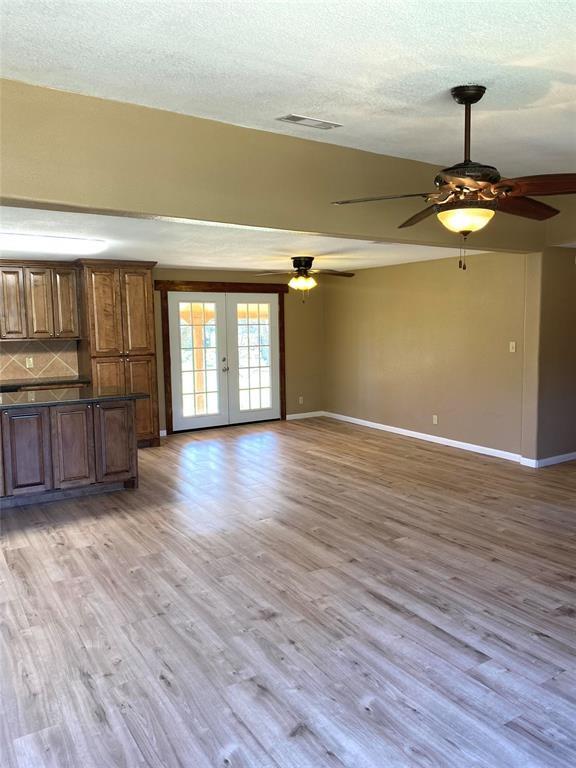 137 Road Runner Ln, Bastrop, TX 78602