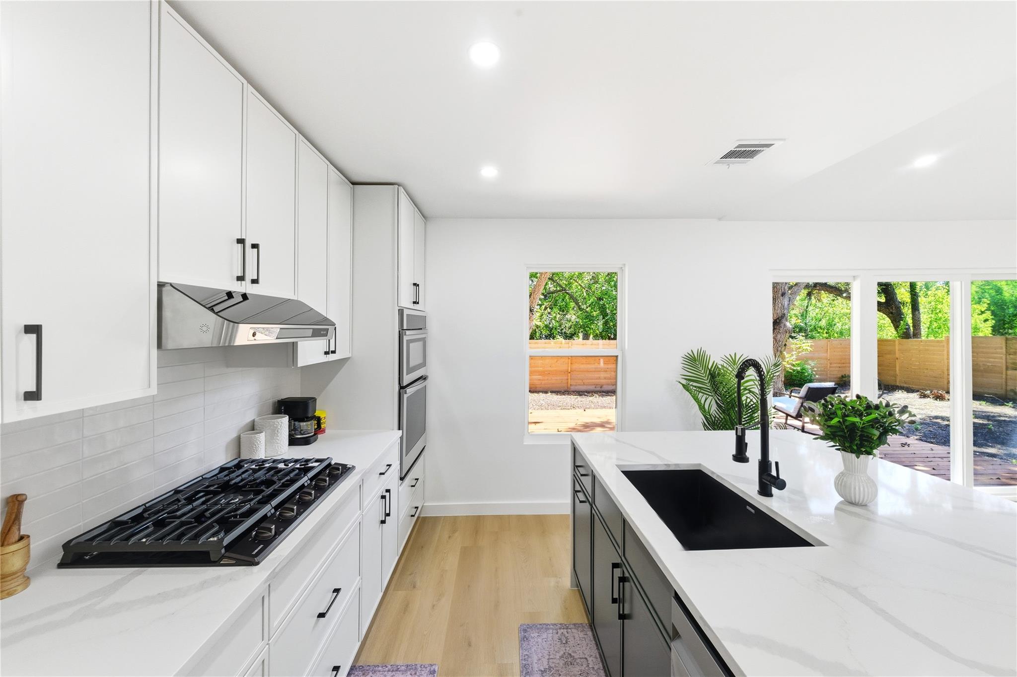 8411 Rockwood Ln, Austin, TX 78757