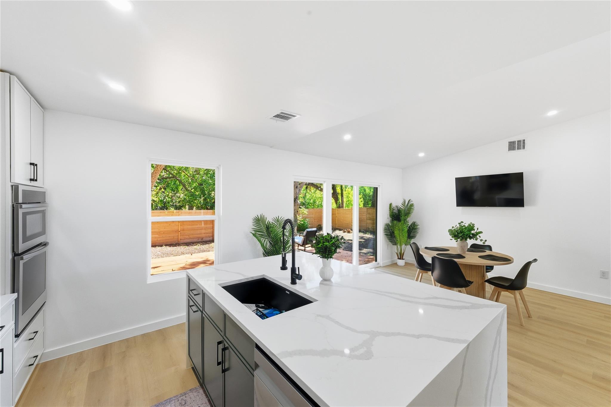 8411 Rockwood Ln, Austin, TX 78757